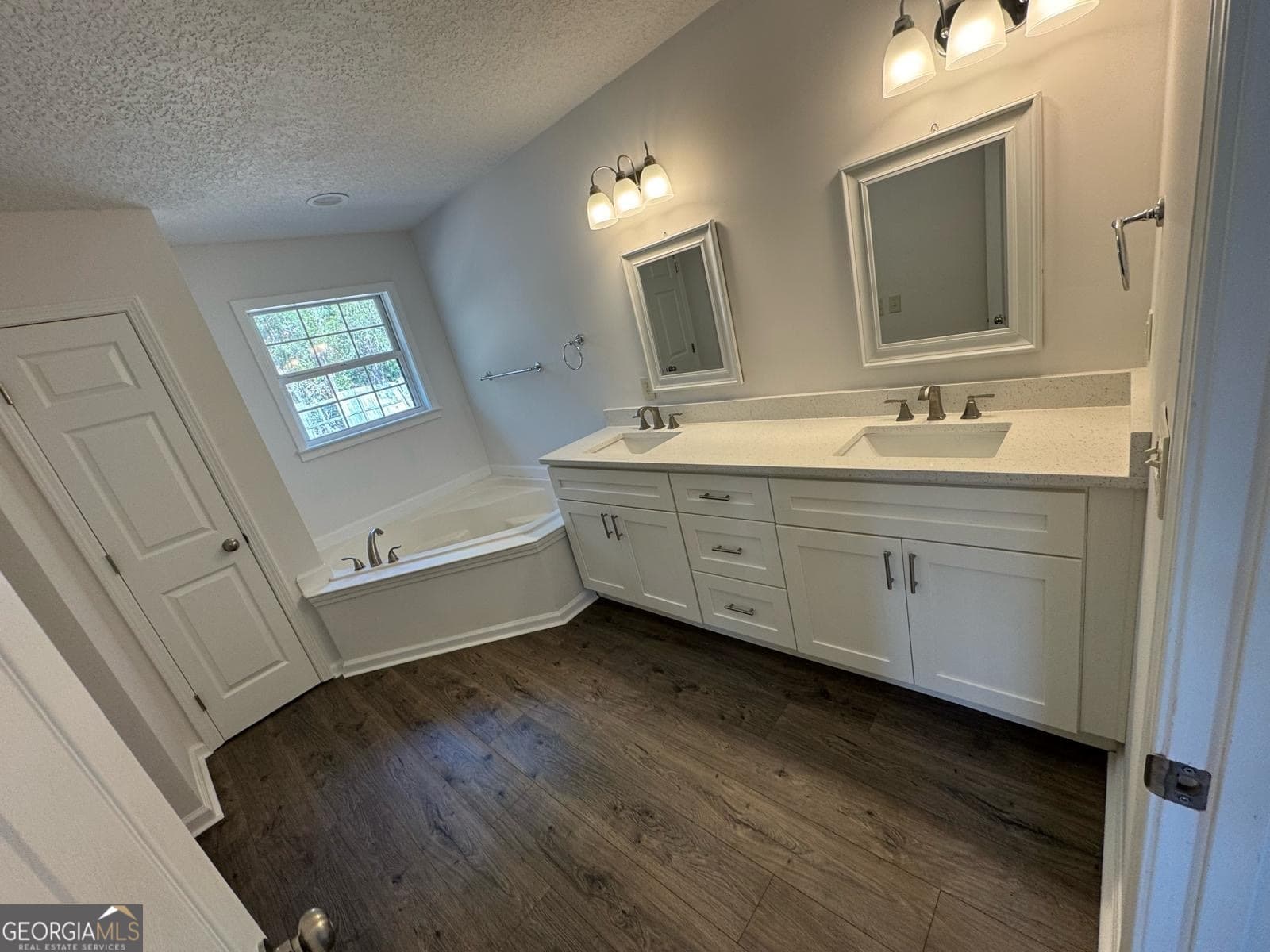 4 bedroom, 2 bathroom, 2,010 sq ft single family residence for sale at 106 Cypress Bend, Kingsland, GA 31548 — photo 10