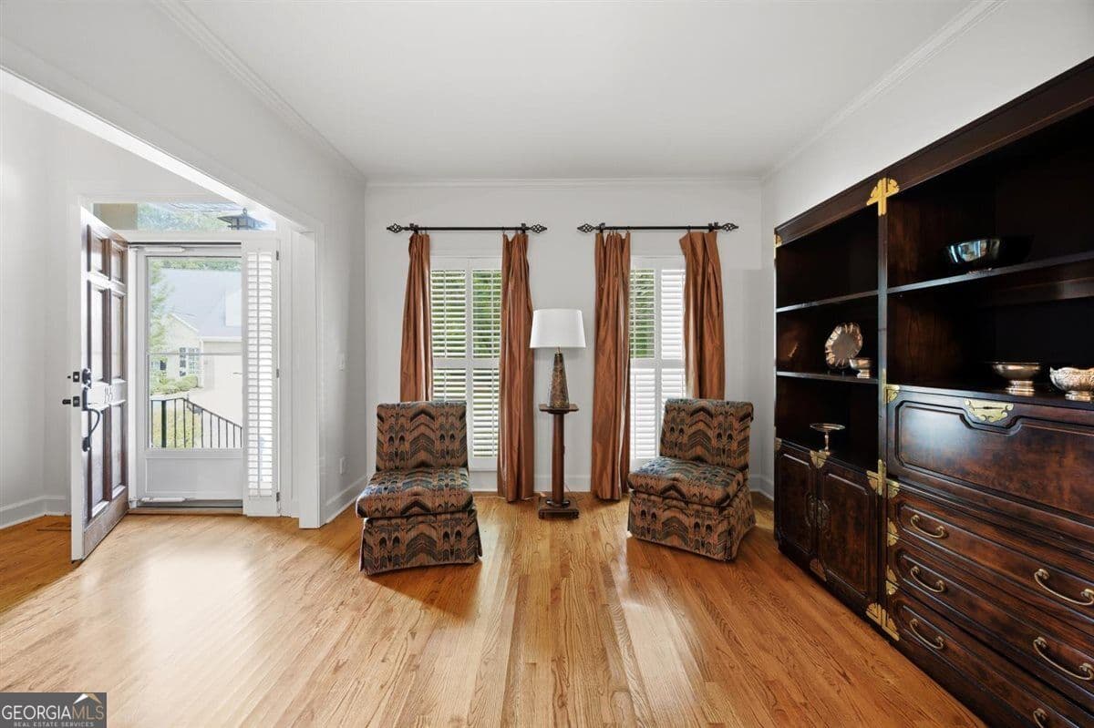 4 bedroom, 2.5 bathroom, 2,597 sq ft single family residence for sale at 155 N Wellington, Macon, GA 31210 — photo 2