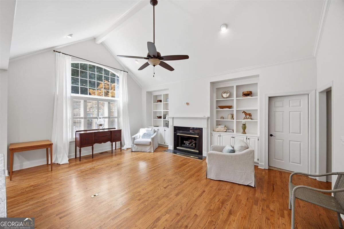 4 bedroom, 2.5 bathroom, 2,597 sq ft single family residence for sale at 155 N Wellington, Macon, GA 31210 — photo 5