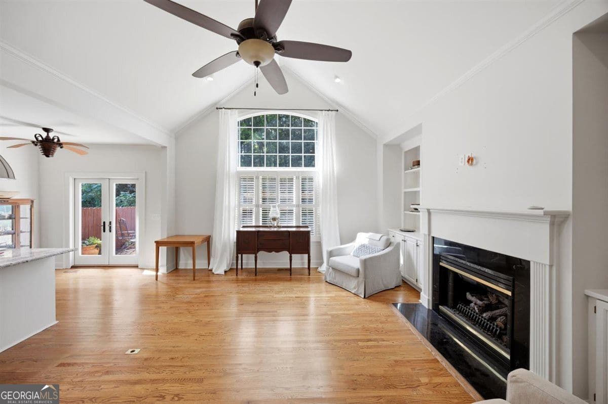 4 bedroom, 2.5 bathroom, 2,597 sq ft single family residence for sale at 155 N Wellington, Macon, GA 31210 — photo 4