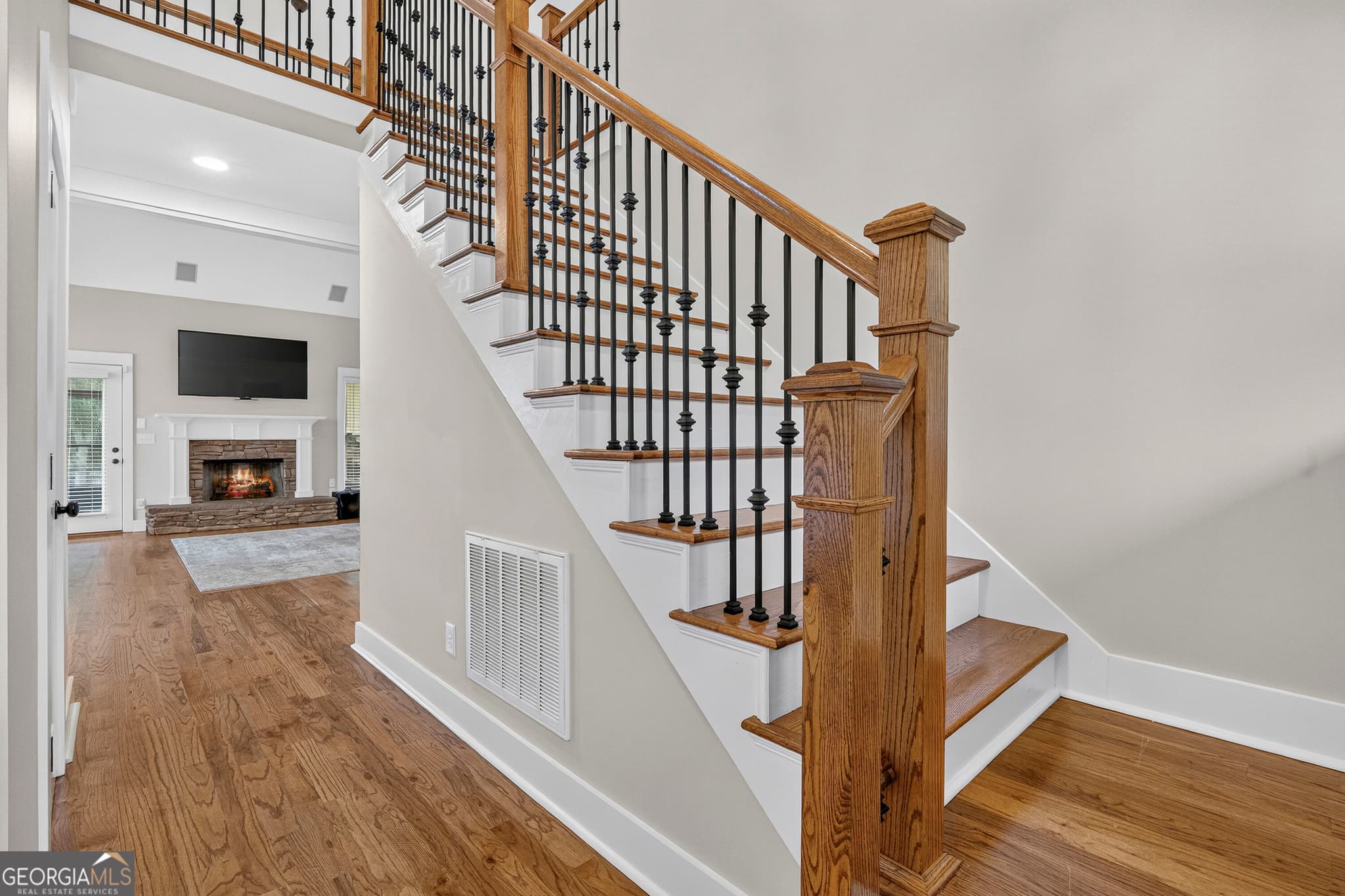 4 bedroom, 3.5 bathroom, 2,485 sq ft single family residence for sale at 356 Carillon Lane, Macon, GA 31210 — photo 6