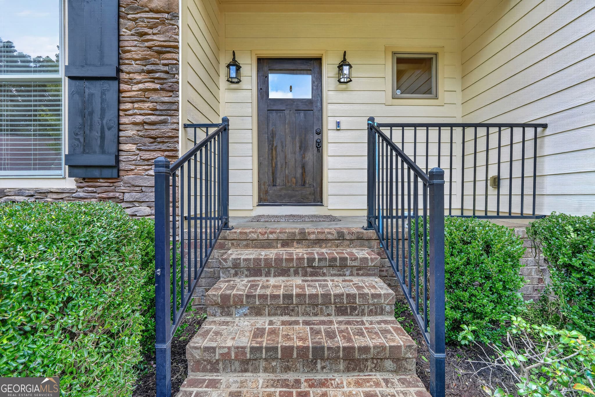 4 bedroom, 3.5 bathroom, 2,485 sq ft single family residence for sale at 356 Carillon Lane, Macon, GA 31210 — photo 4