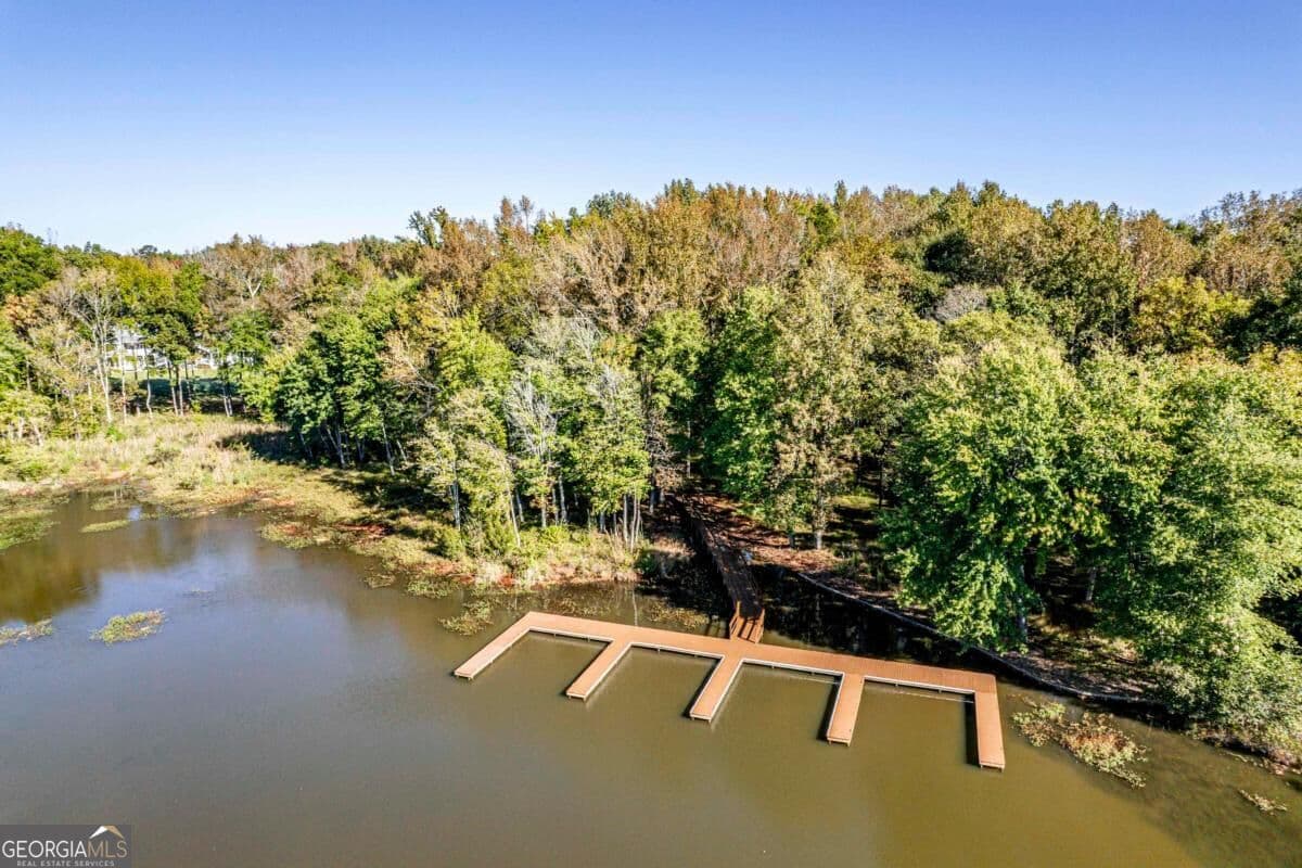 3 bedroom, 2.5 bathroom, 2,200 sq ft condominium for sale at 181-A Farriers Lane, Eatonton, GA 31024 — photo 3