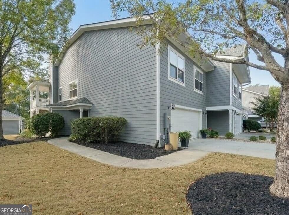 3 bedroom, 2.5 bathroom, 2,200 sq ft condominium for sale at 181-A Farriers Lane, Eatonton, GA 31024