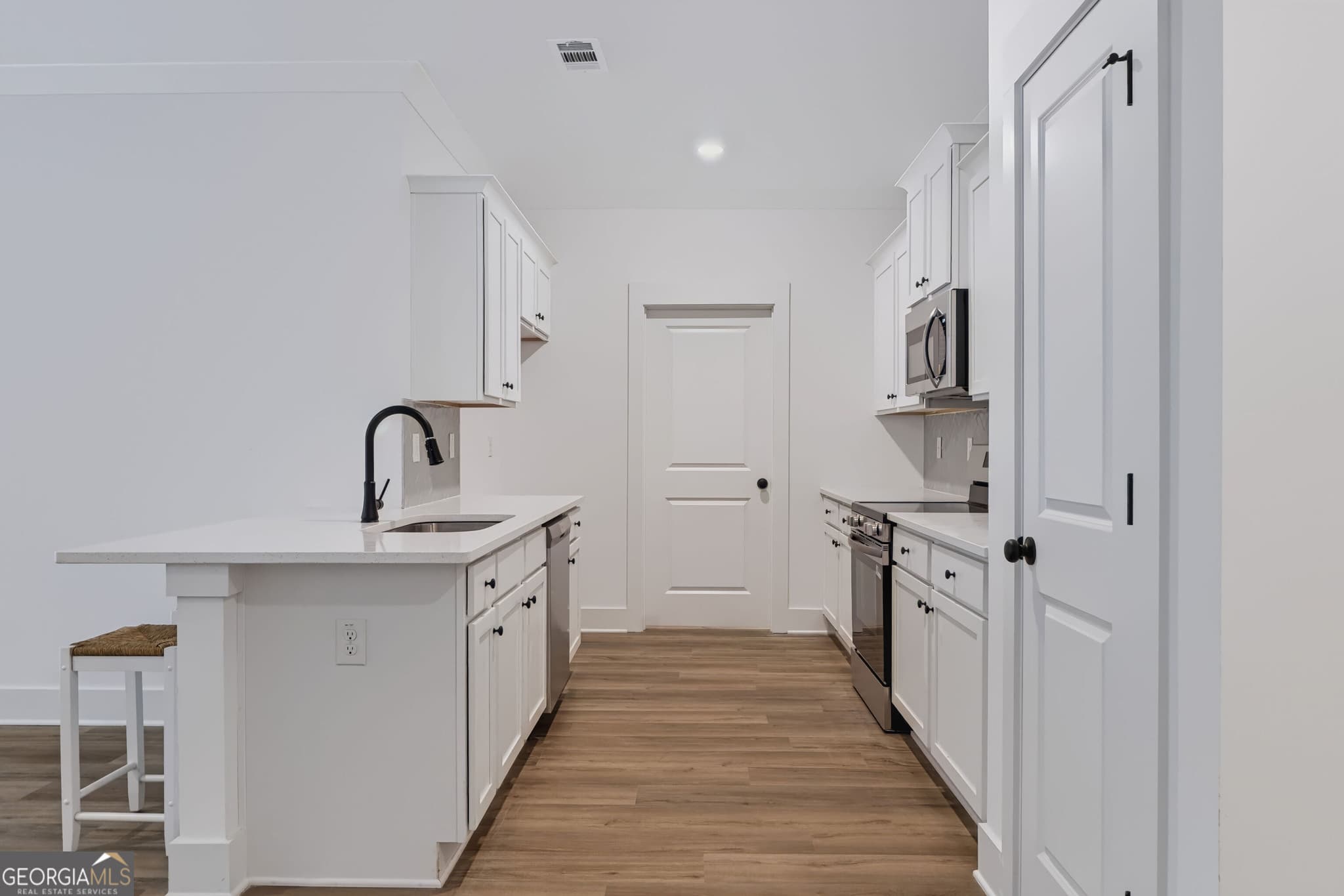 4 bedroom, 3 bathroom, 1,825 sq ft single family residence under contract at 262 Cheryl Street, Luthersville, GA 30251 — photo 7