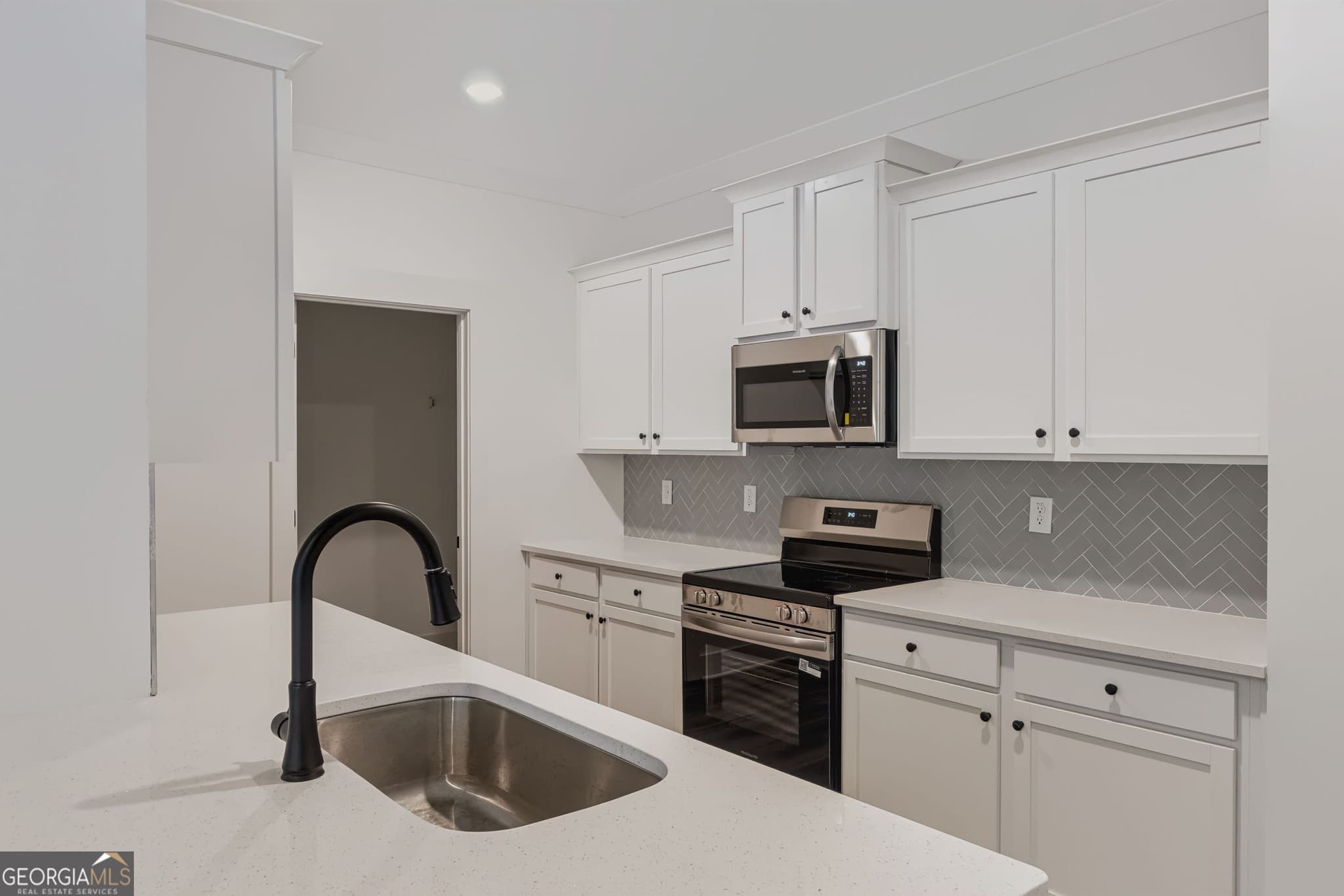 4 bedroom, 3 bathroom, 1,825 sq ft single family residence under contract at 262 Cheryl Street, Luthersville, GA 30251 — photo 8