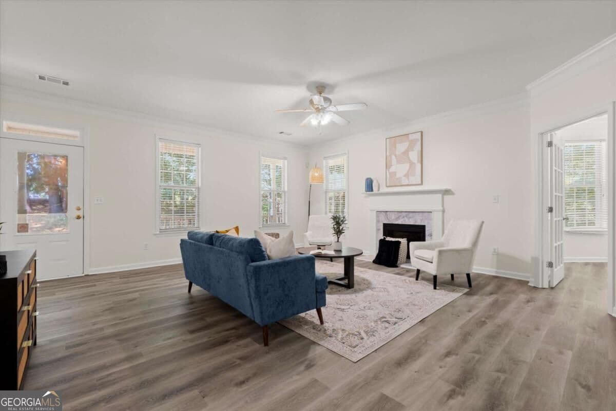 3 bedroom, 2 bathroom, 1,799 sq ft single family residence for sale at 125 Kevins Drive, Hampton, GA 30228 — photo 4