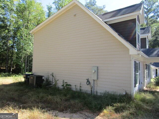 4 bedroom, 2 bathroom, 1,736 sq ft single family residence for sale at 298 Tommy Lee Fuller Drive, Loganville, GA 30052 — photo 5