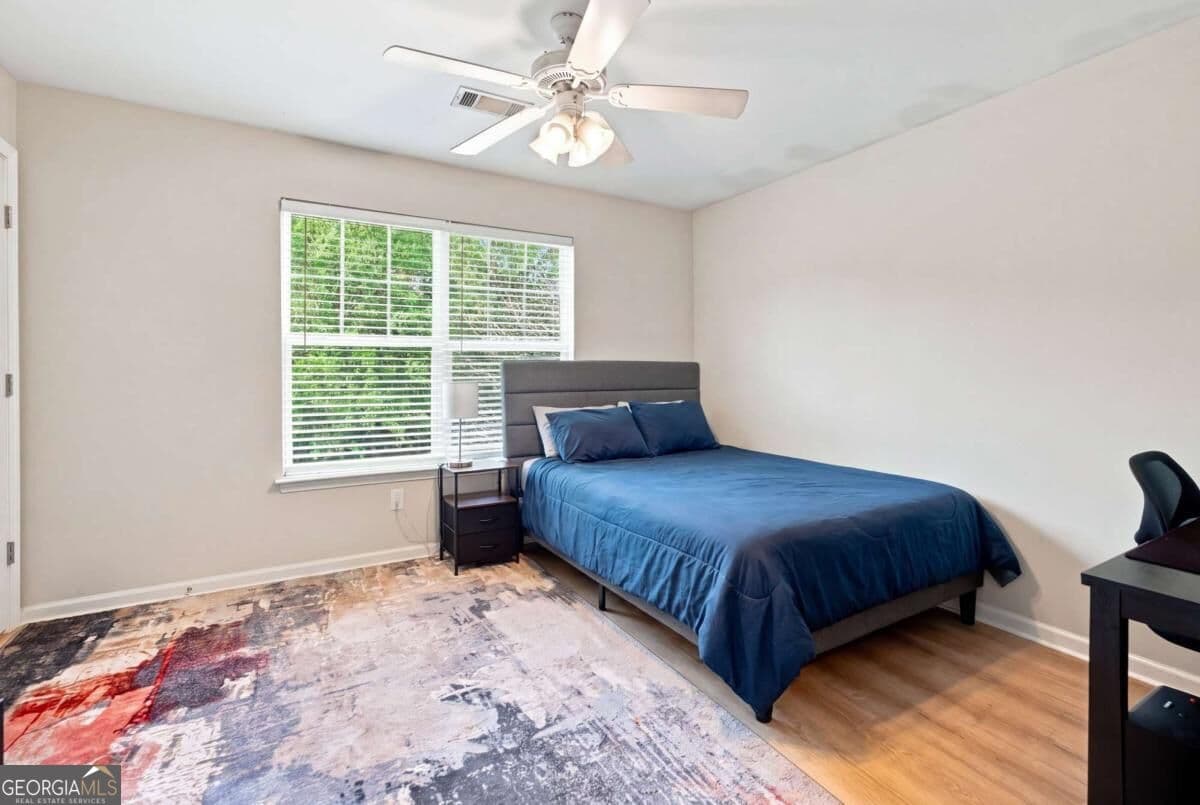 2 bedroom, 2.5 bathroom, 1,136 sq ft condominium for sale at 1035 Barnett Shoals Road 452, Athens, GA 30605 — photo 7