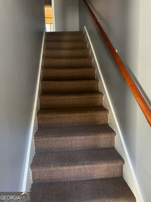 2 bedroom, 1.5 bathroom, 1,254 sq ft condominium for sale at 3218 Abbeywood Drive, Decatur, GA 30034 — photo 5