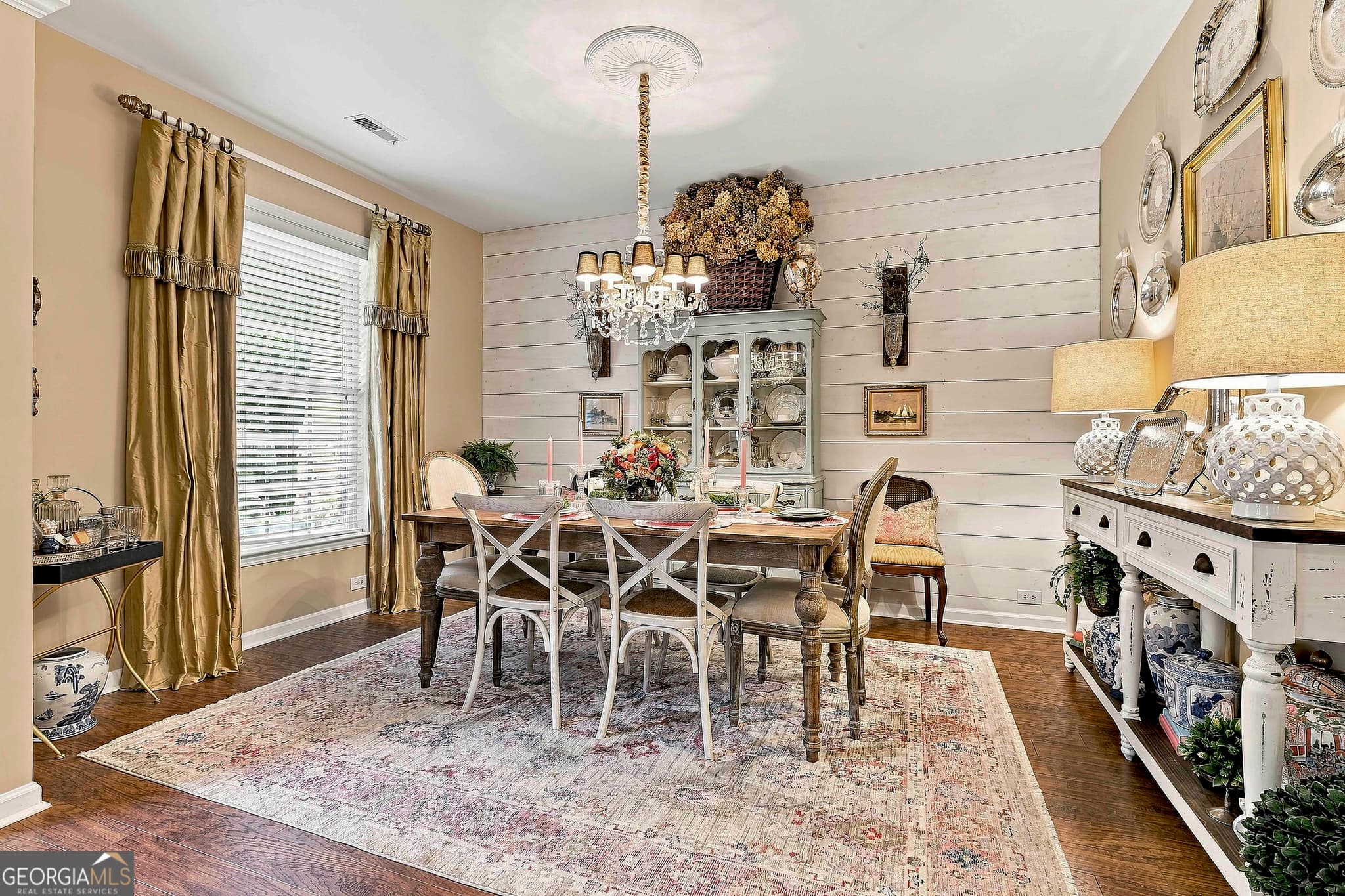 5 bedroom, 3 bathroom, 3,225 sq ft single family residence for sale at 142 Highwoods Parkway, Newnan, GA 30265 — photo 6