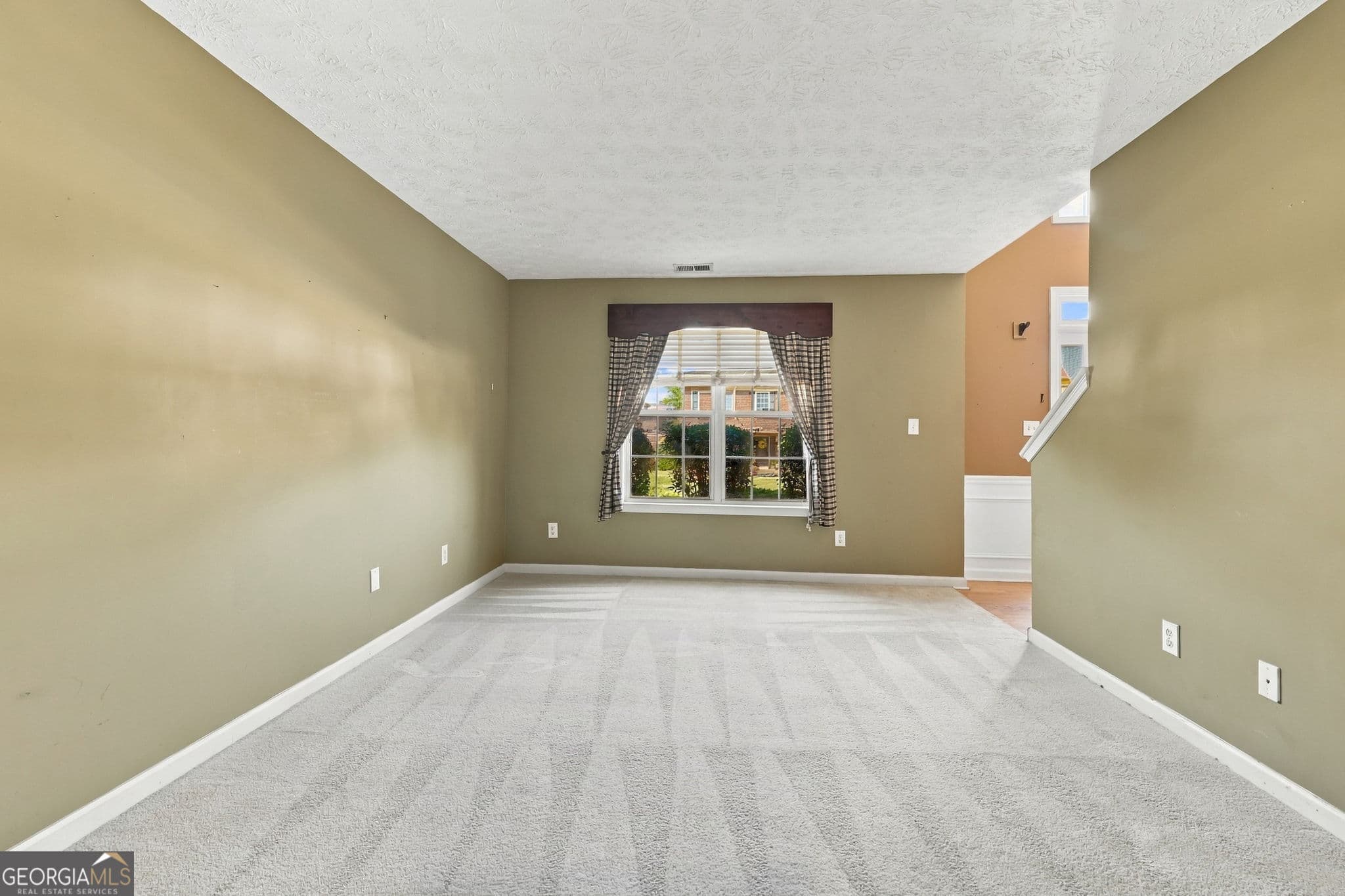 3 bedroom, 2.5 bathroom, 2,248 sq ft single family residence for sale at 2997 Bancroft Glen, Kennesaw, GA 30144 — photo 5