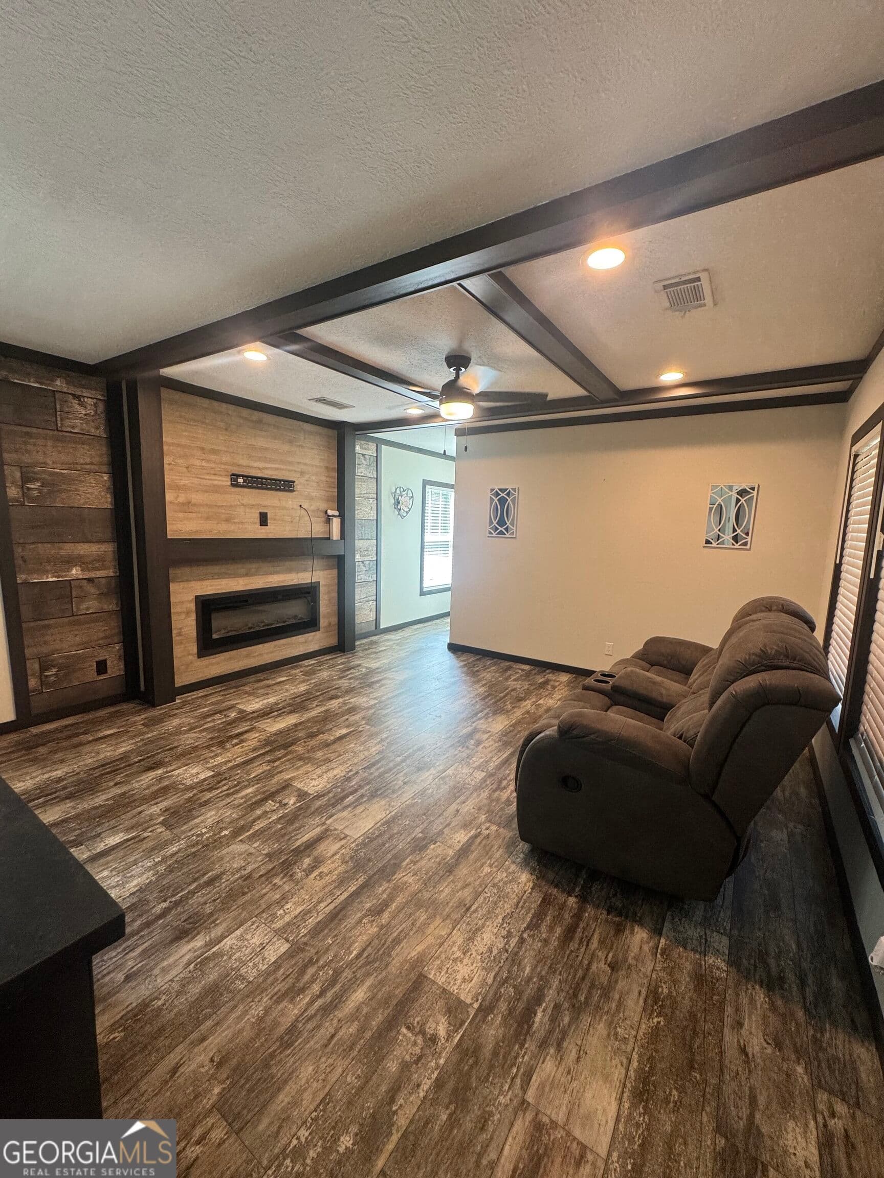 3 bedroom, 2 bathroom, 1,216 sq ft single family residence under contract at 1164 Pine Valley Road, Waycross, GA 31503 — photo 10
