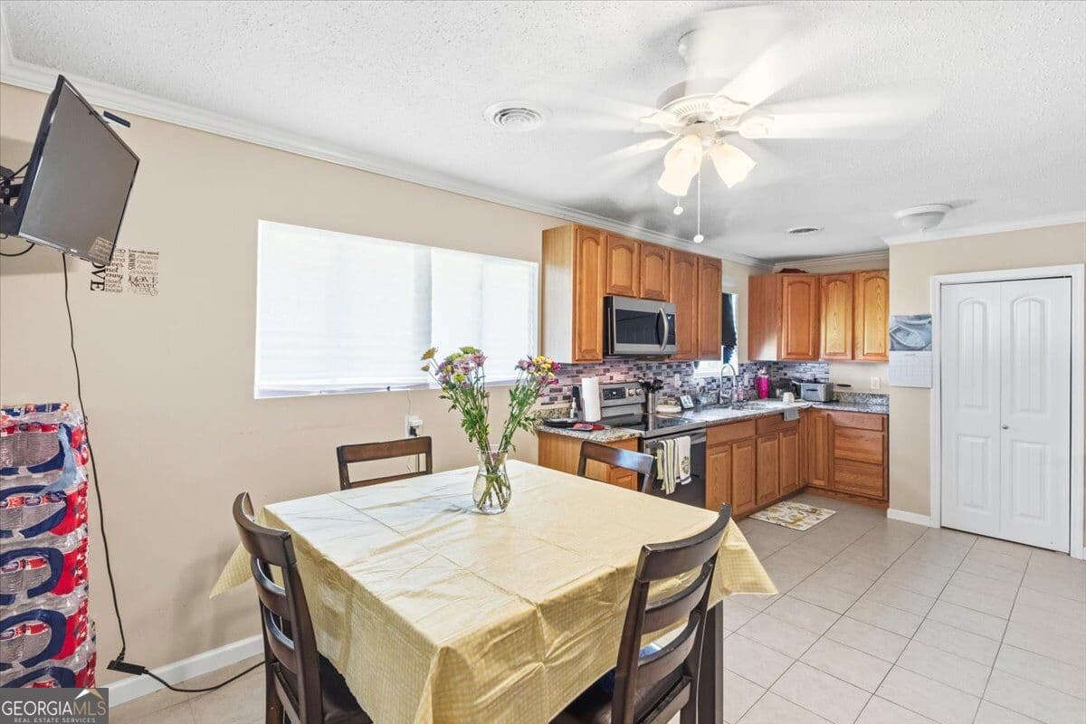 3 bedroom, 2.5 bathroom, 1,352 sq ft single family residence for sale at 3622 Audubon Place, Augusta, GA 30906 — photo 4