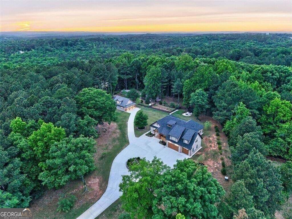 6 bedroom, 6.5 bathroom, 4,953 sq ft single family residence for sale at 7128 Highway 81, Monroe, GA 30656 — photo 2