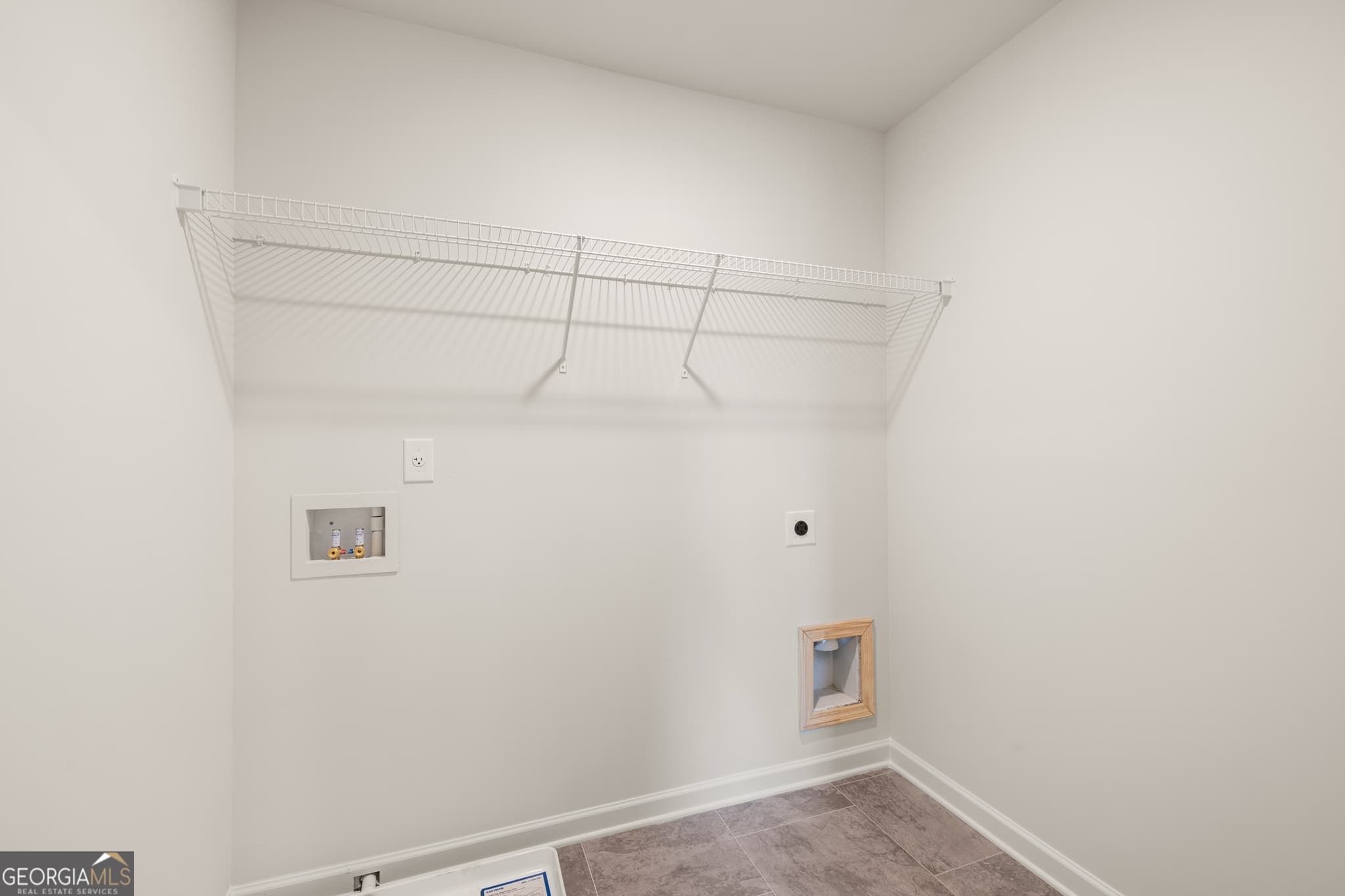 4 bedroom, 2.5 bathroom, 2,506 sq ft single family residence for sale at 1796 Kingsmere Run Drive LOT 10, Loganville, GA 30052 — photo 10