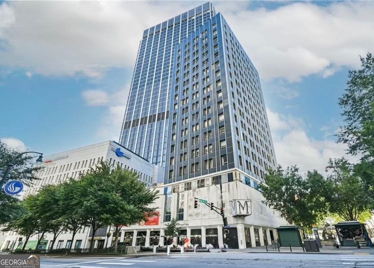 1 bedroom, 1 bathroom, 543 sq ft condominium for rent at 20 Marietta Street 10 F, Atlanta, GA 30303 for $1,250 a month — photo 1 of 16
