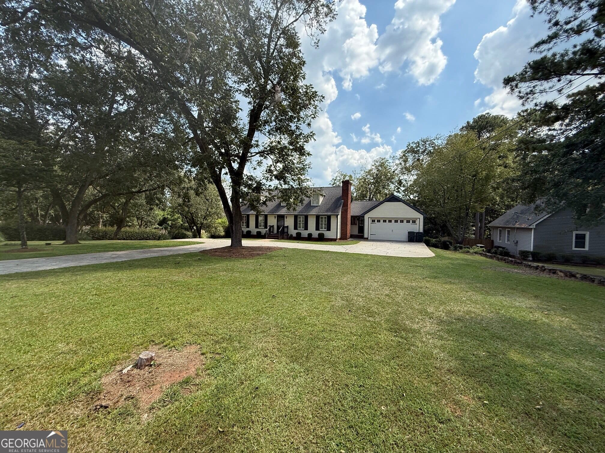 4 bedroom, 3 bathroom, 2,750 sq ft single family residence for sale at 813 S Green Street, Thomaston, GA 30286 — photo 2