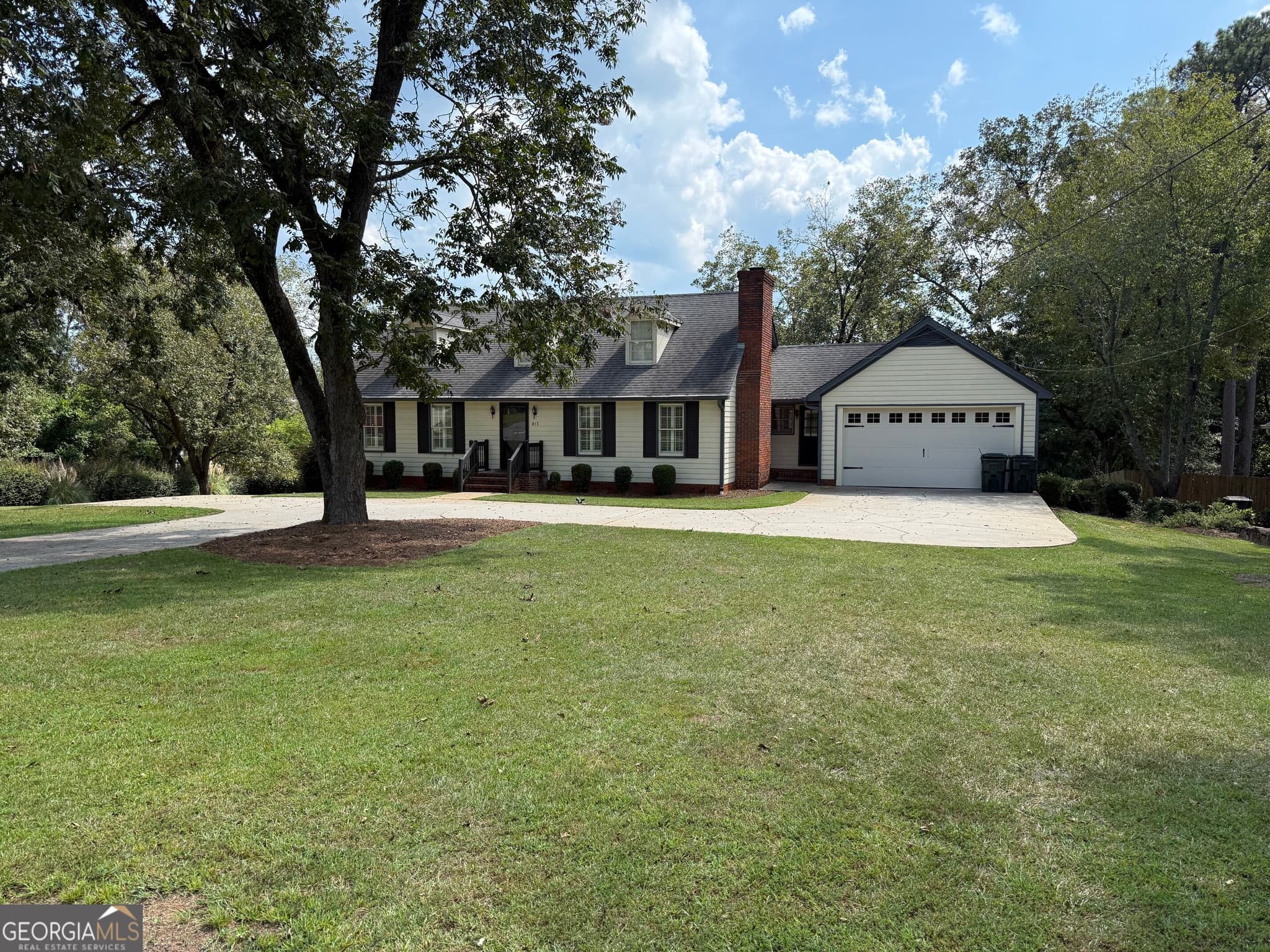 4 bedroom, 3 bathroom, 2,750 sq ft single family residence for sale at 813 S Green Street, Thomaston, GA 30286 — photo 3