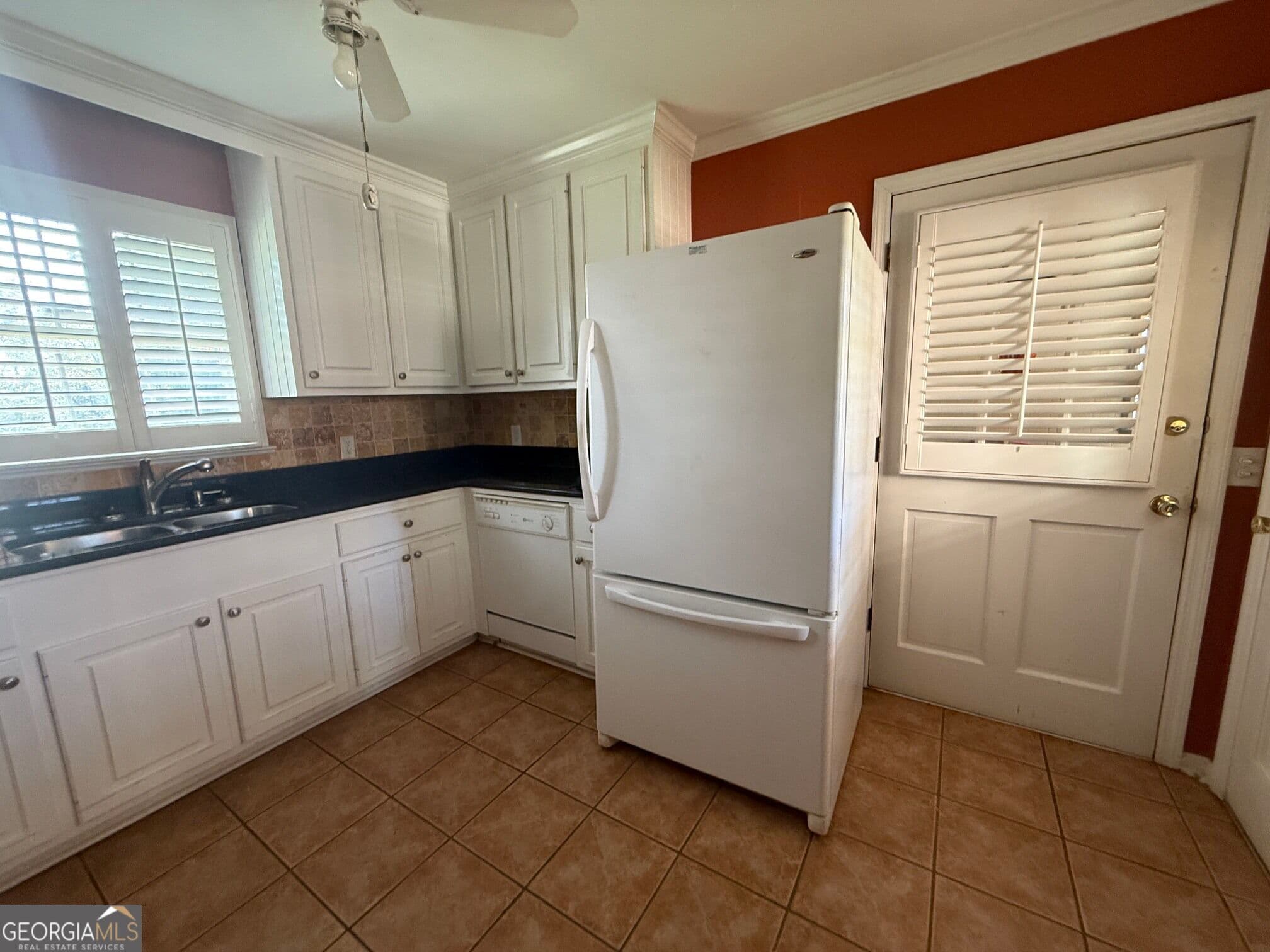 4 bedroom, 3 bathroom, 2,750 sq ft single family residence for sale at 813 S Green Street, Thomaston, GA 30286 — photo 9