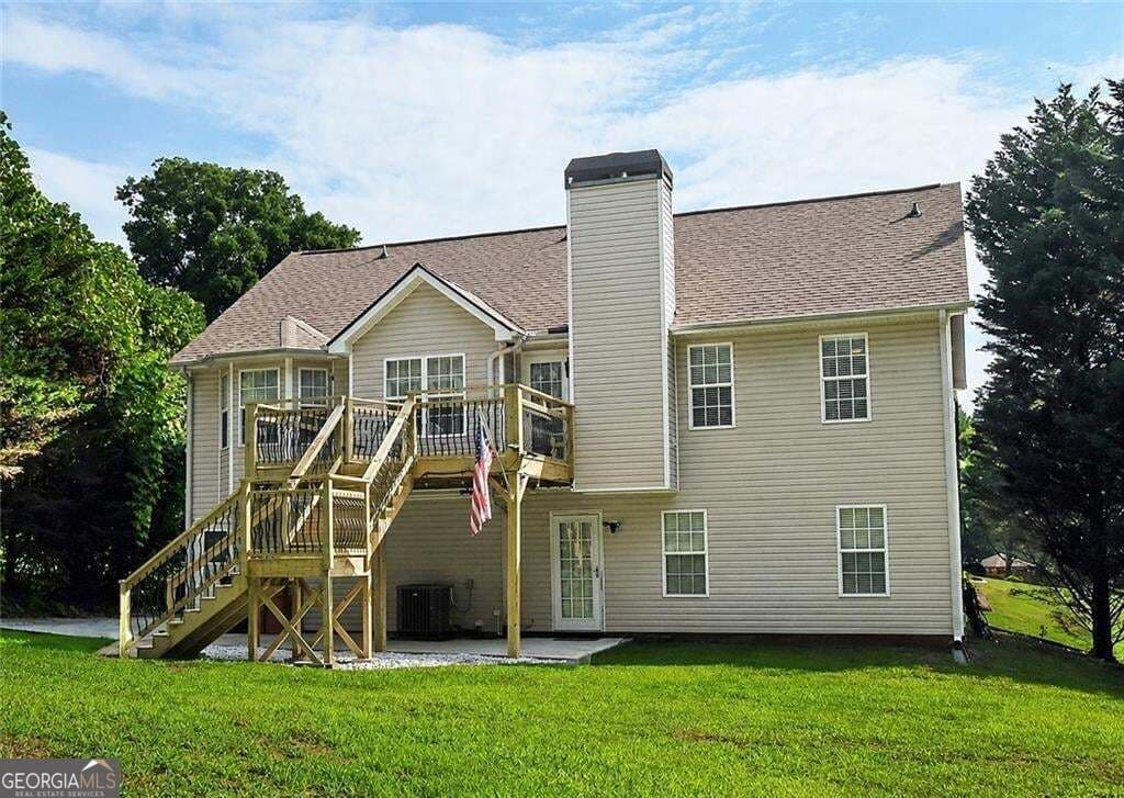 3 bedroom, 3 bathroom, 2,338 sq ft single family residence for sale at 114 Waterbury Lane, Braselton, GA 30517 — photo 2