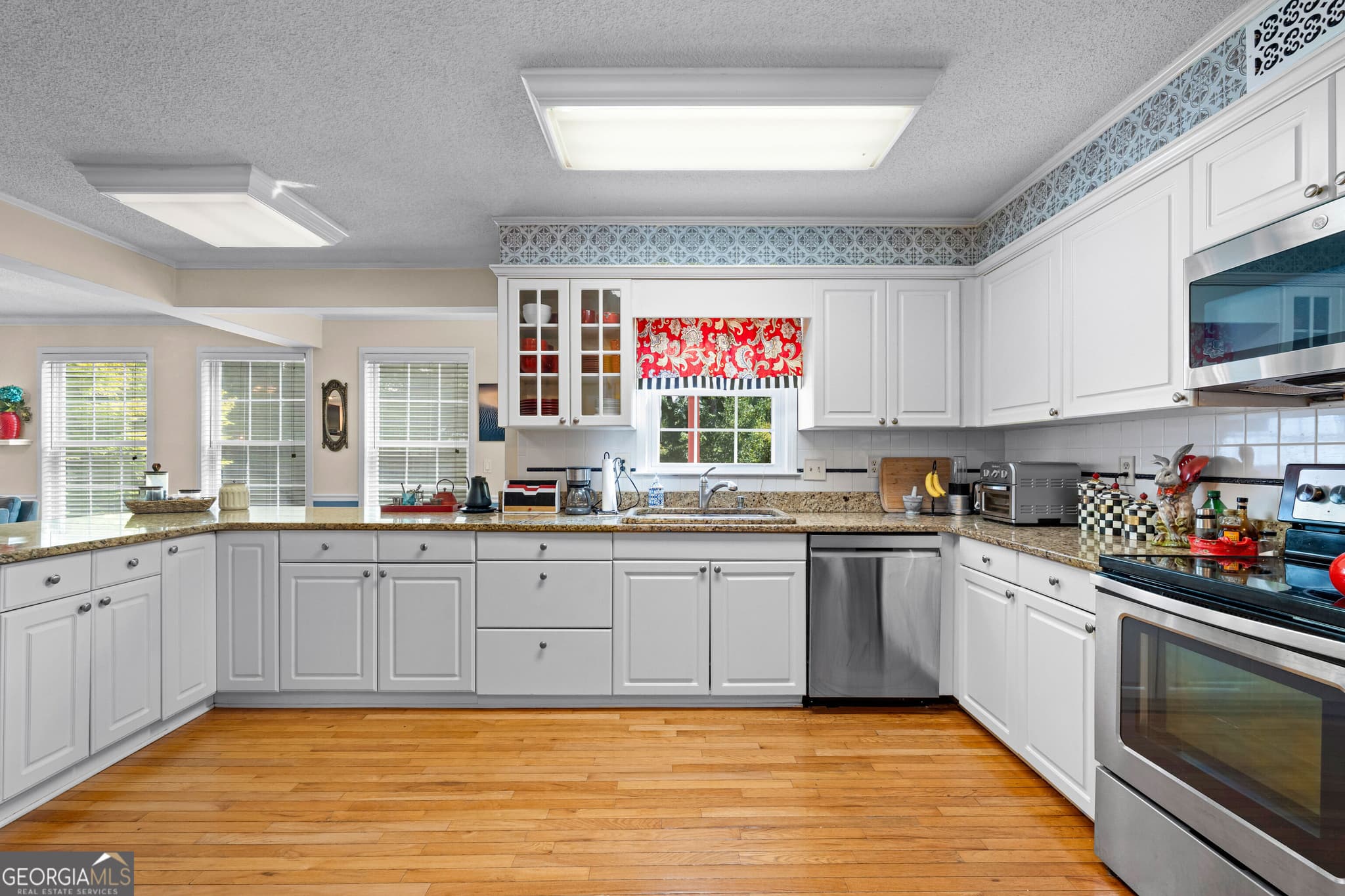 4 bedroom, 2.5 bathroom, 3,084 sq ft single family residence for sale at 101 WARMSTONE Path, Peachtree City, GA 30269 — photo 5