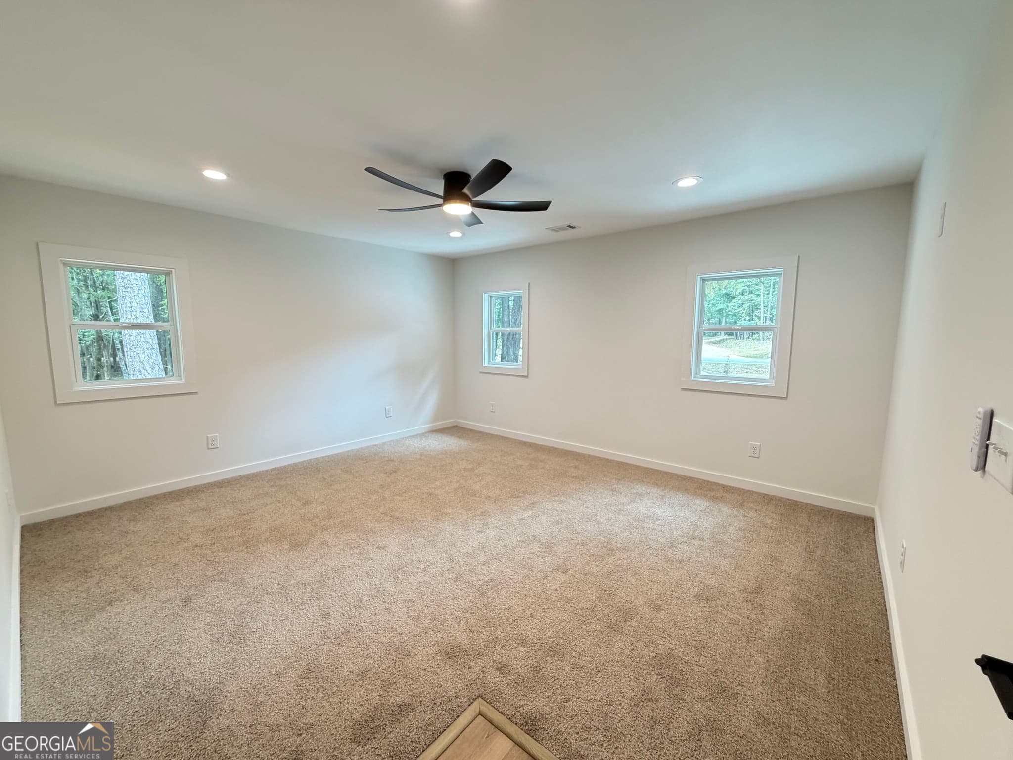 4 bedroom, 2 bathroom, 1,924 sq ft single family residence for sale at 392 Ga Highway 74, Molena, GA 30258 — photo 7