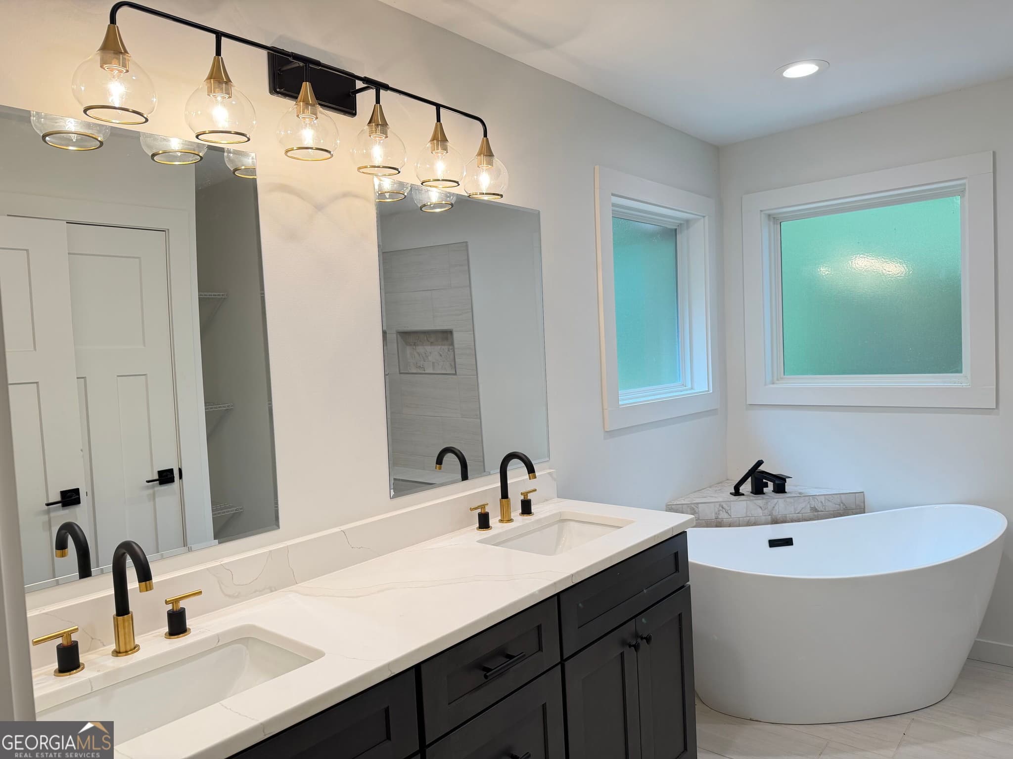 4 bedroom, 2 bathroom, 1,924 sq ft single family residence for sale at 392 Ga Highway 74, Molena, GA 30258 — photo 10