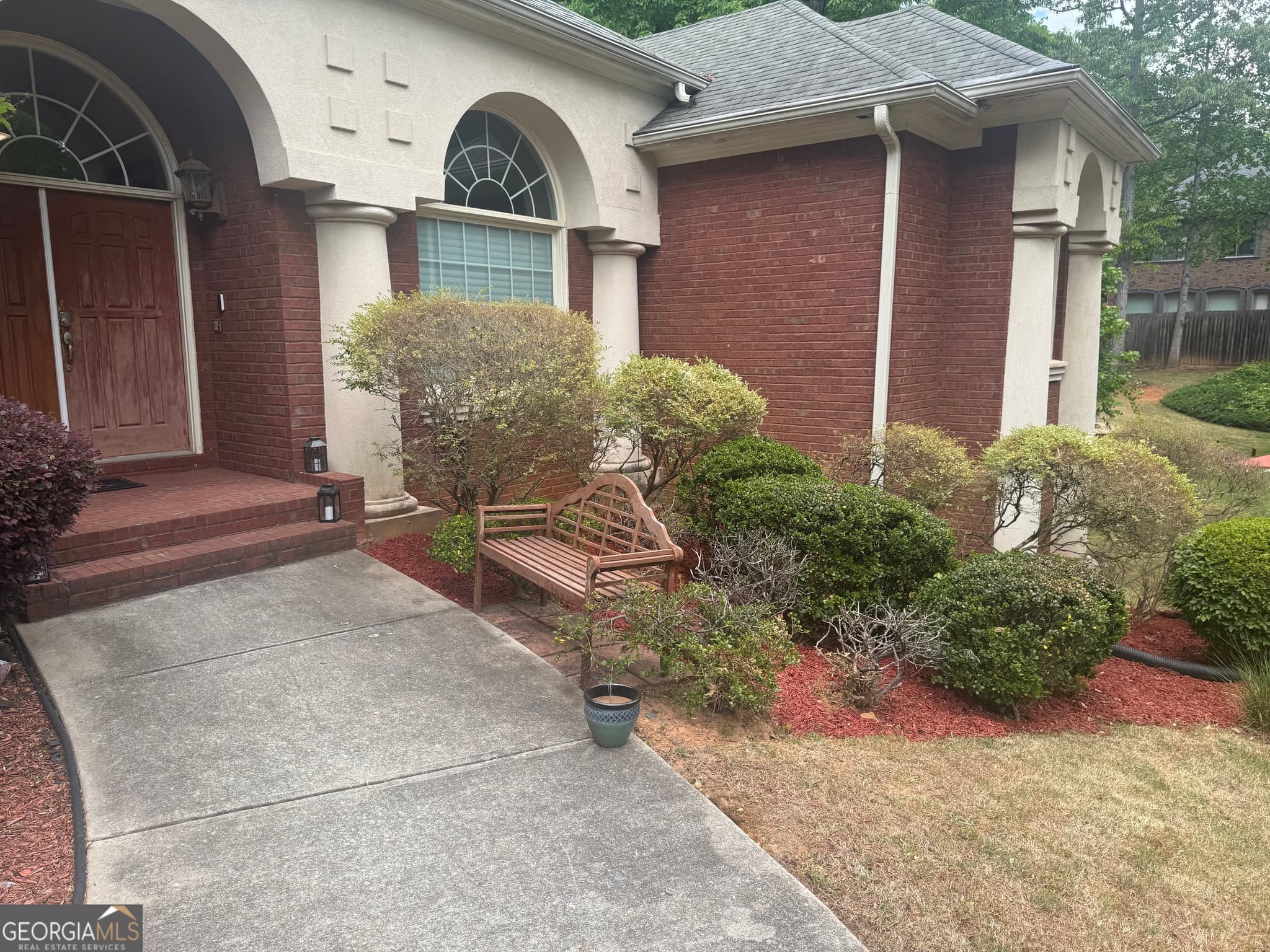 5 bedroom, 4 bathroom, 6,094 sq ft single family residence for sale at 212 Amy Over Look, South Fulton, GA 30349 — photo 2