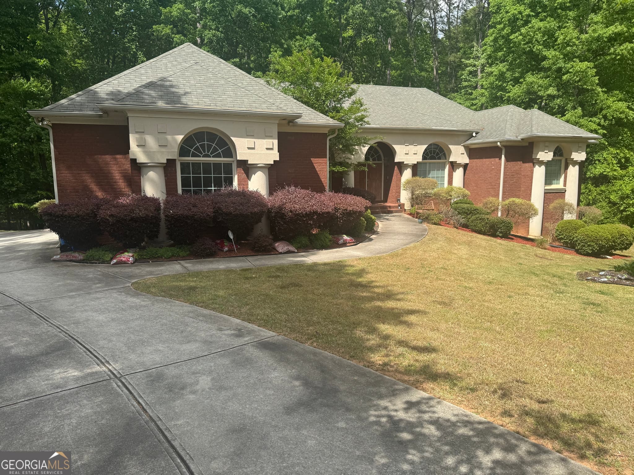 5 bedroom, 4 bathroom, 6,094 sq ft single family residence for sale at 212 Amy Over Look, South Fulton, GA 30349 — photo 1 of 51