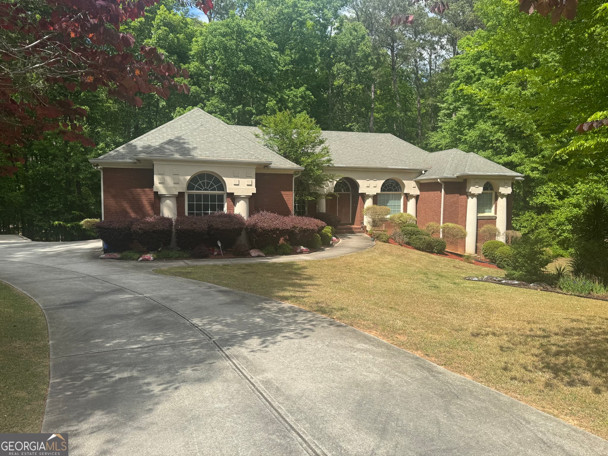 5 bedroom, 4 bathroom, 6,094 sq ft single family residence for sale at 212 Amy Over Look, South Fulton, GA 30349 — photo 4