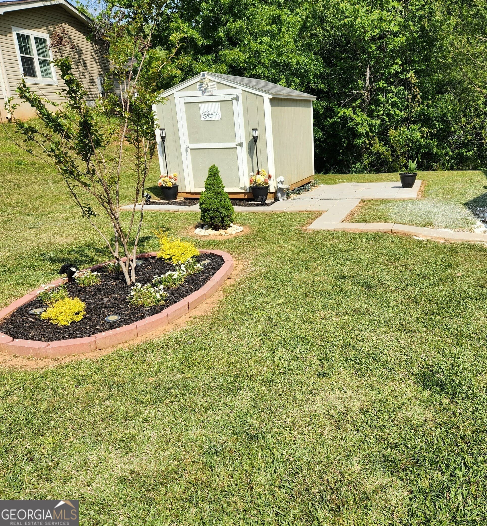 3 bedroom, 2 bathroom, 1,296 sq ft manufactured home,single family residence for sale at 50 Meadow View Street, Newnan, GA 30263 — photo 6