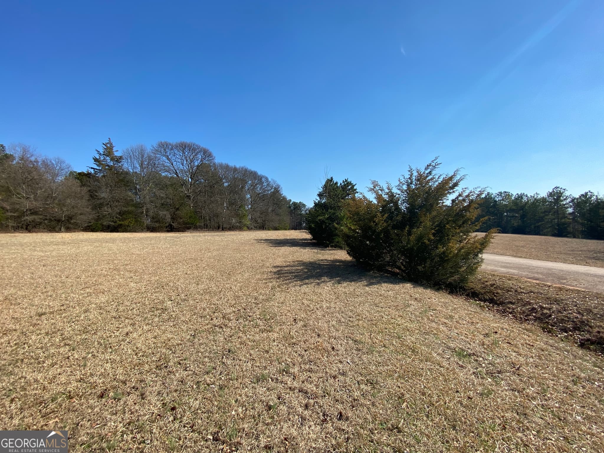 residential lot for sale at LOT 12 Majestic Shores, Hartwell, GA 30643 — photo 2