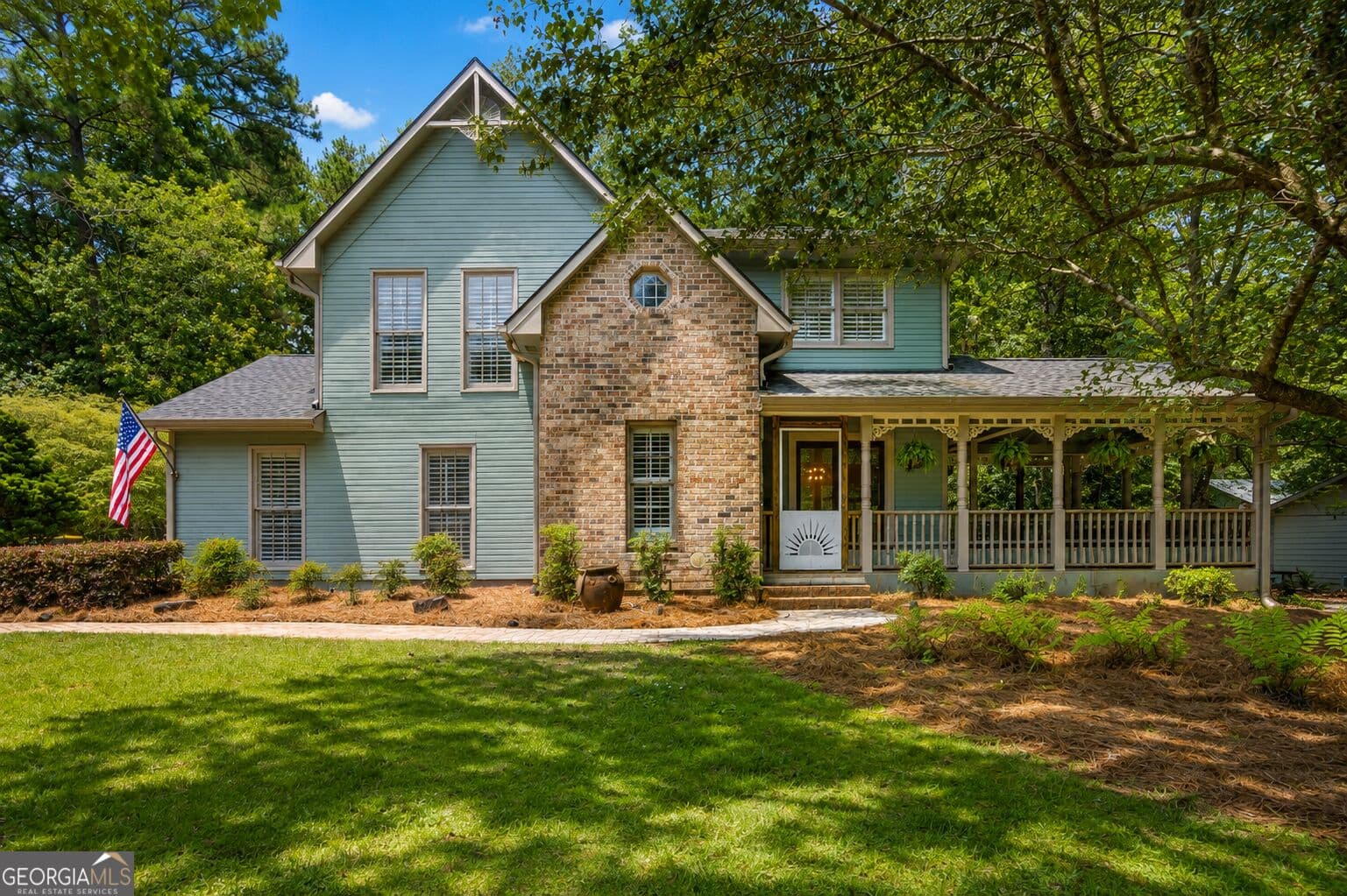 3 bedroom, 2.5 bathroom, 2,550 sq ft single family residence for sale at 110 Shadowood Lane, Peachtree City, GA 30269 — photo 1 of 36