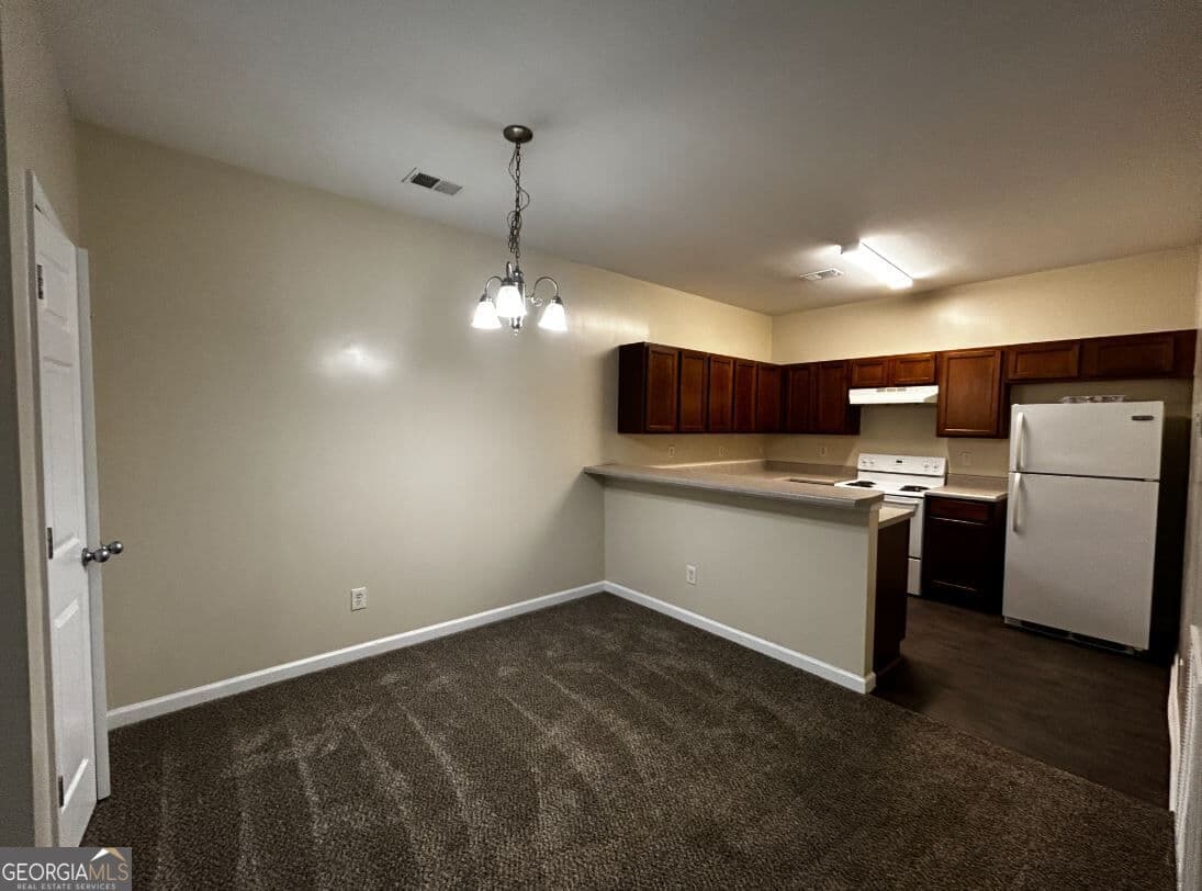 2 bedroom, 2 bathroom single family residence for rent at 14 Towncreek Lane, Adairsville, GA 30103 for $1,200 a month — photo 4