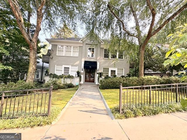 1 bedroom, 1 bathroom, 1,120 sq ft condominium for rent at 71 Maddox Drive 10, Atlanta, GA 30309 for $1,400 a month — photo 1 of 7