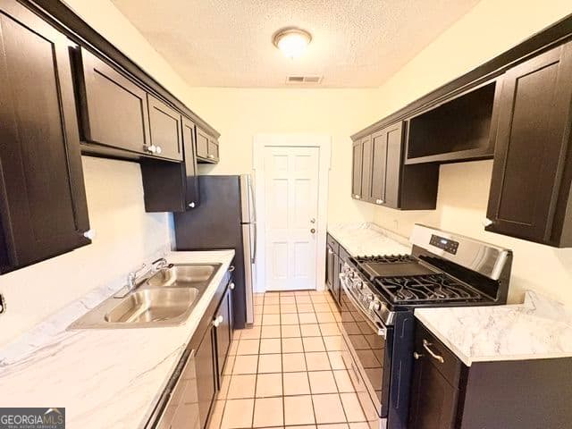 1 bedroom, 1 bathroom, 1,120 sq ft condominium for rent at 71 Maddox Drive 10, Atlanta, GA 30309 for $1,400 a month — photo 4