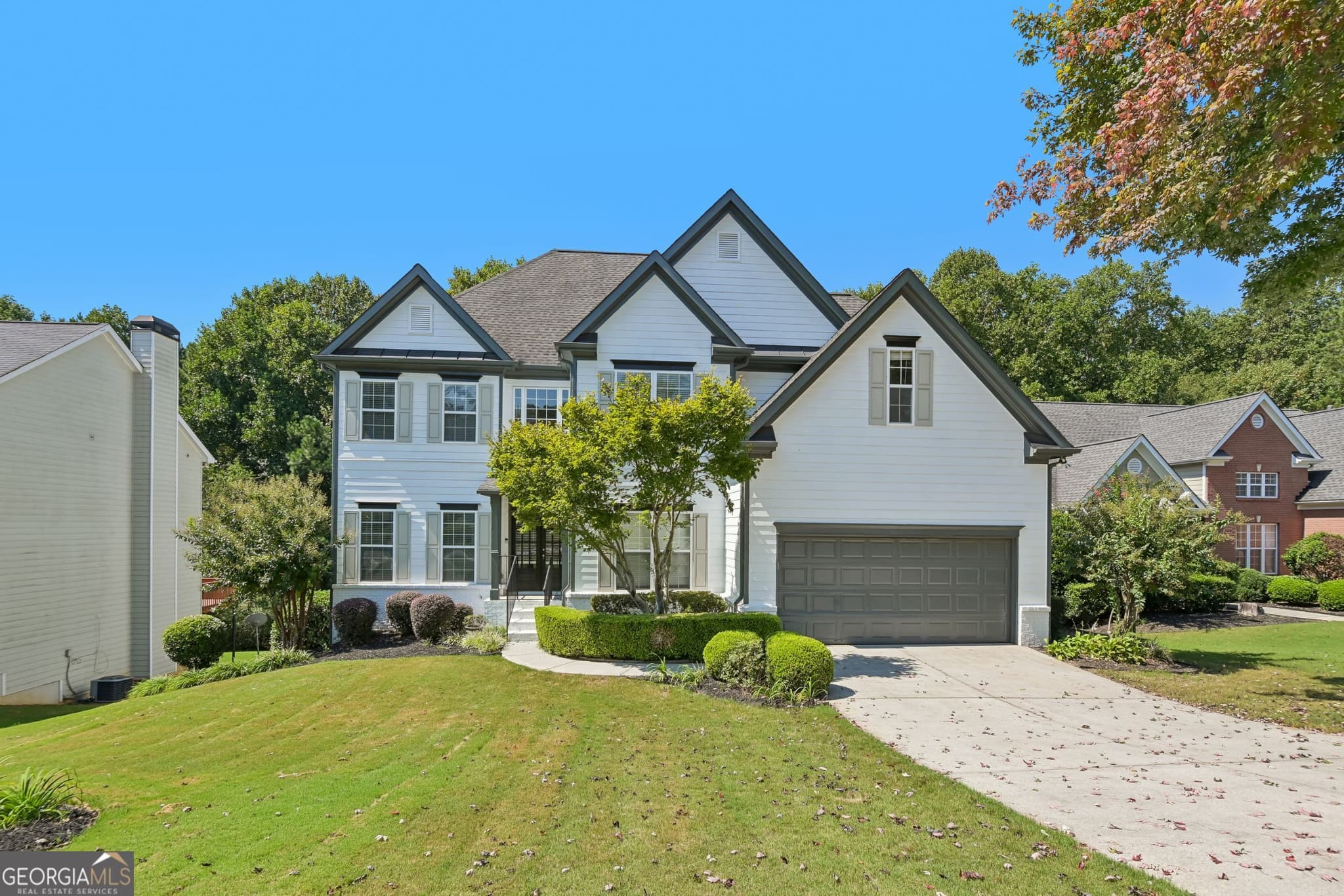 5 bedroom, 4 bathroom, 4,560 sq ft single family residence for sale at 4564 Austin Hills Drive, Suwanee, GA 30024 — photo 1 of 29