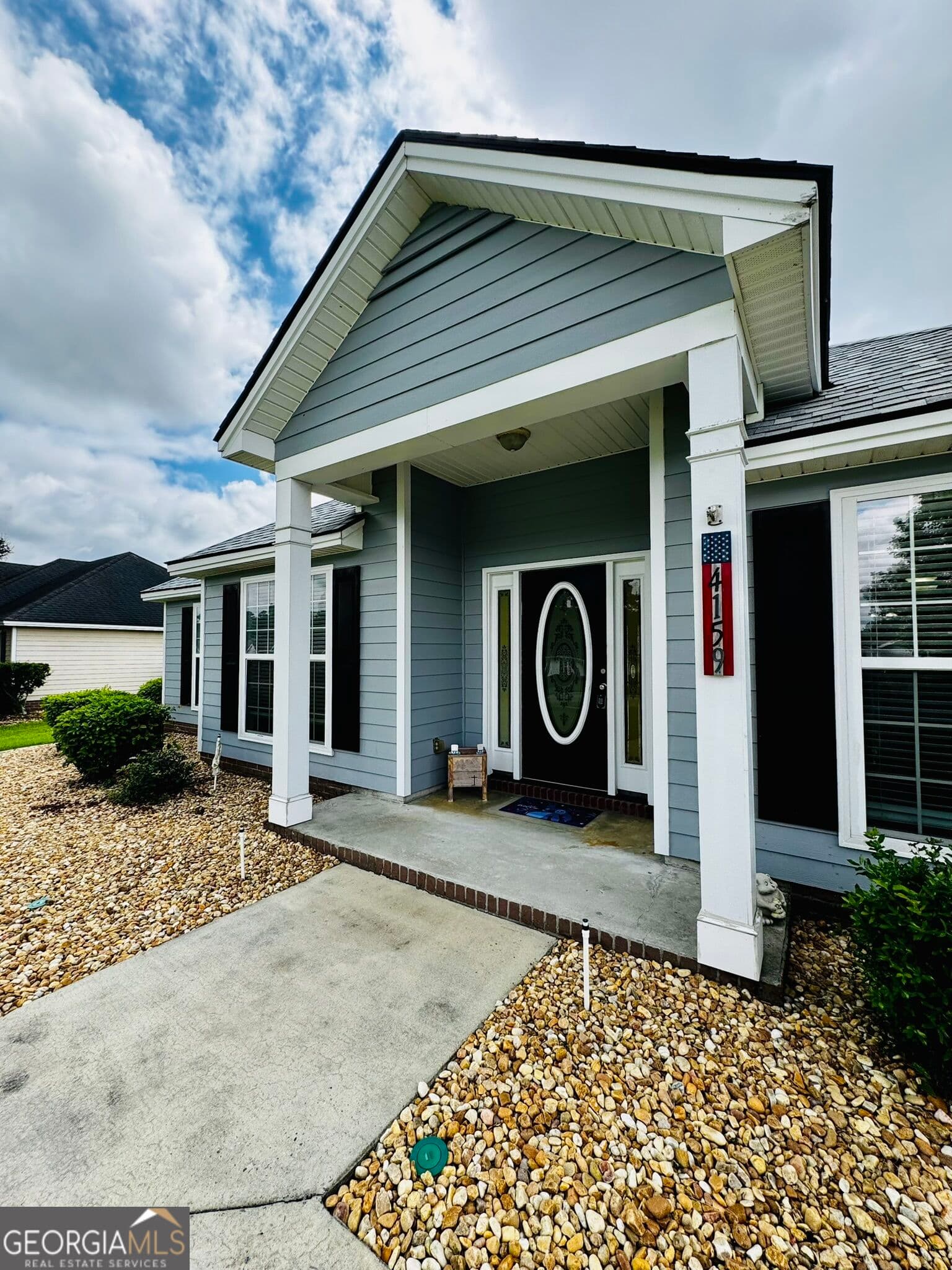 4 bedroom, 2 bathroom single family residence under contract at 4159 Conway Circle, Valdosta, GA 31605 — photo 3