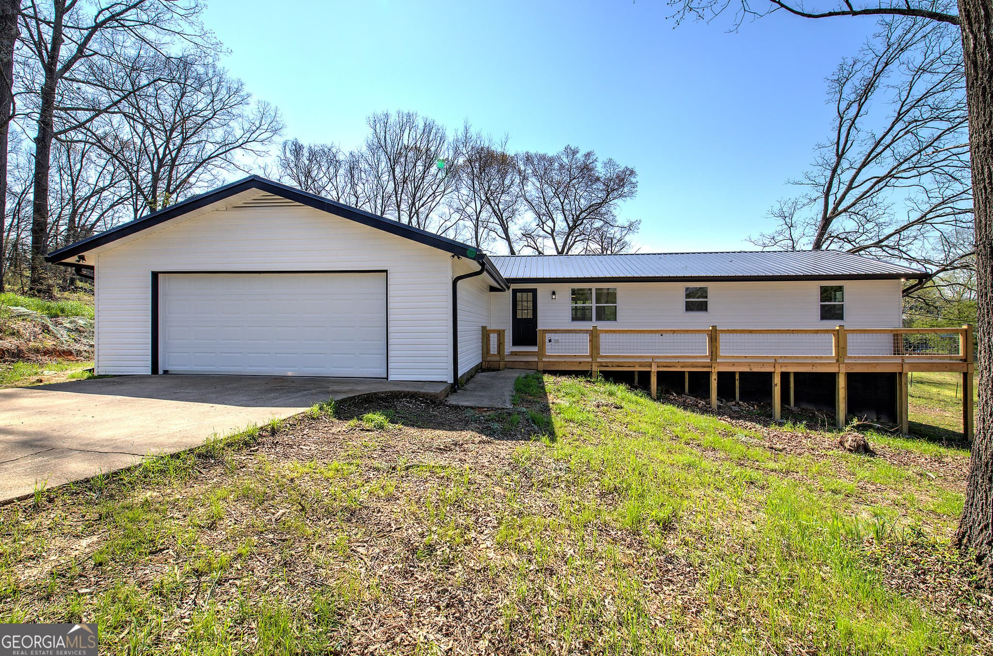 3 bedroom, 2 bathroom, 1,872 sq ft single family residence for rent at 516 Baxter Road, Calhoun, GA 30701 for $2,400 a month — photo 2