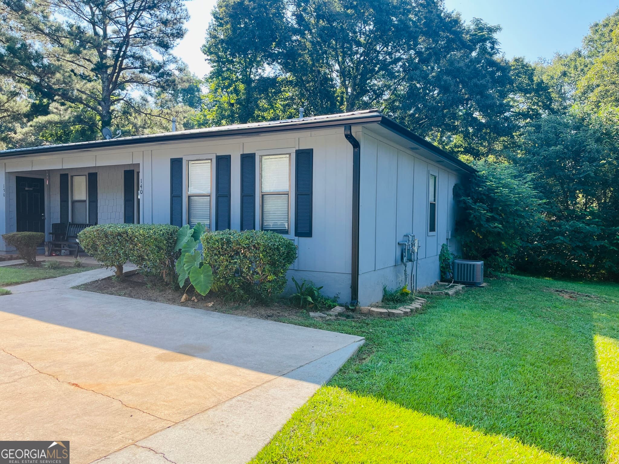 2 bedroom, 1 bathroom, 800 sq ft single family residence for rent at 140 Pine Terrace 140, Palmetto, GA 30268 for $1,295 a month — photo 2