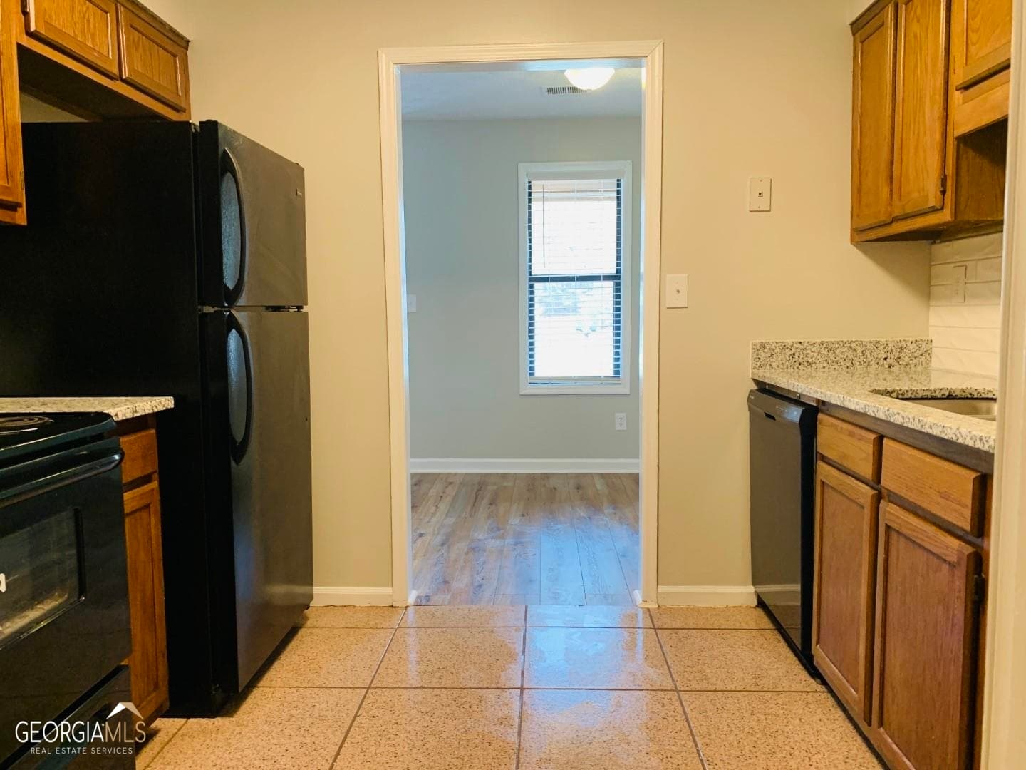 2 bedroom, 1 bathroom, 800 sq ft single family residence for rent at 140 Pine Terrace 140, Palmetto, GA 30268 for $1,295 a month — photo 6