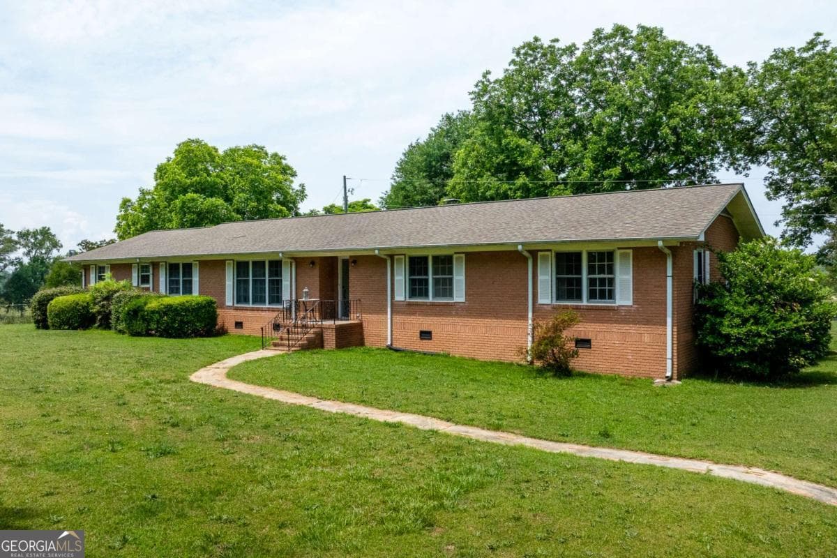 3 bedroom, 2 bathroom, 2,022 sq ft single family residence sold at 570 Wildcat Bridge Road, Royston, GA 30662