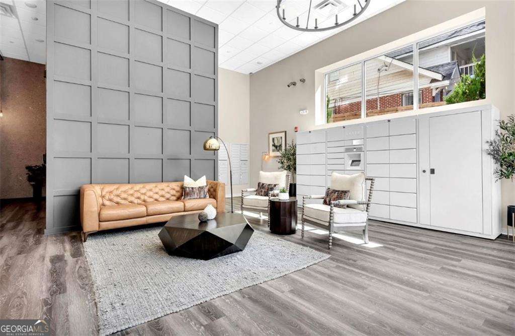1 bedroom, 1 bathroom, 657 sq ft condominium for sale at 525 Parkway Drive 313, Atlanta, GA 30308 — photo 2