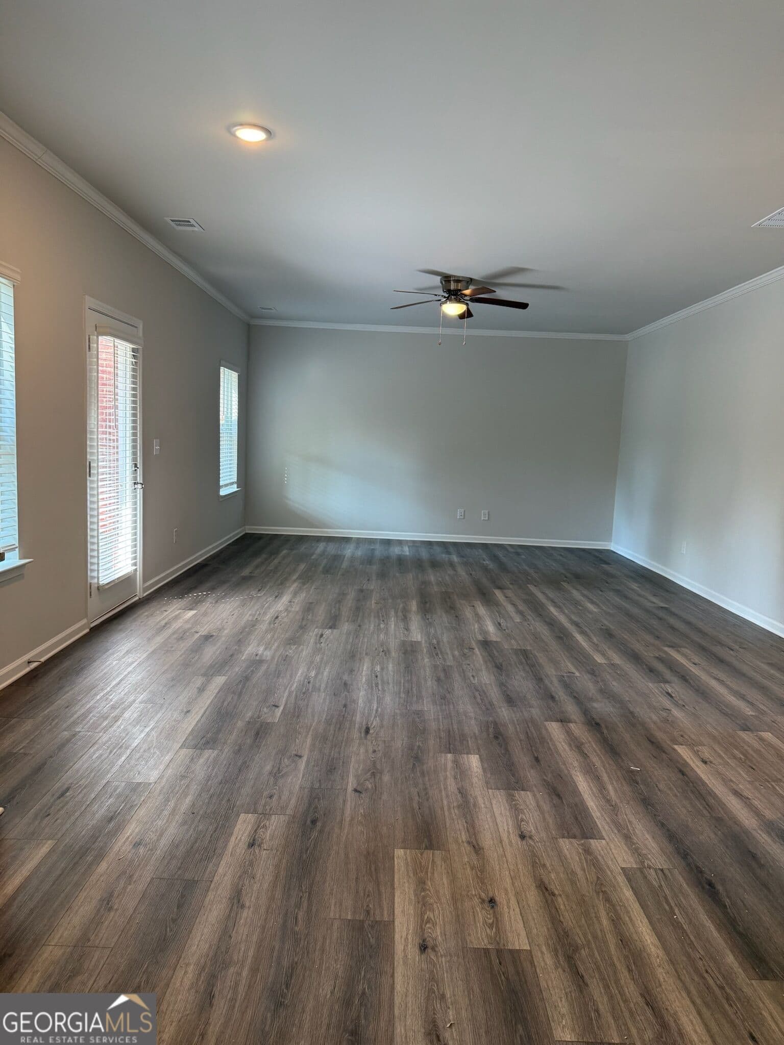 4 bedroom, 3.5 bathroom, 2,582 sq ft townhouse for sale at 120 Hampton Way, Macon, GA 31220 — photo 3