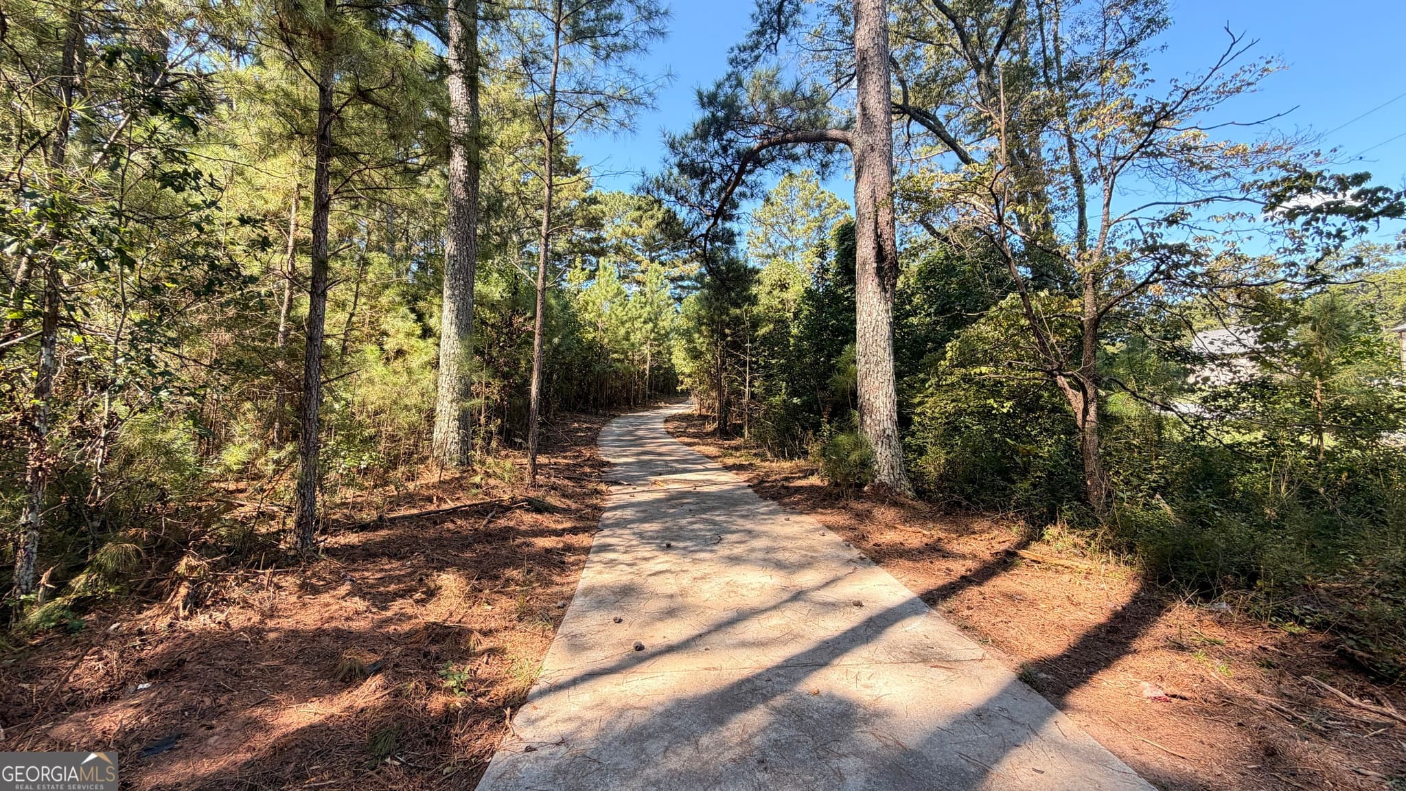6 bedroom, 4.5 bathroom, 2,849 sq ft single family residence for sale at 2601 NE Gees Mill Road, Conyers, GA 30013 — photo 6