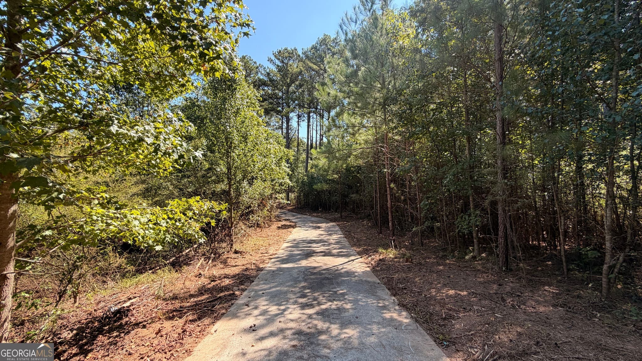 6 bedroom, 4.5 bathroom, 2,849 sq ft single family residence for sale at 2601 NE Gees Mill Road, Conyers, GA 30013 — photo 3