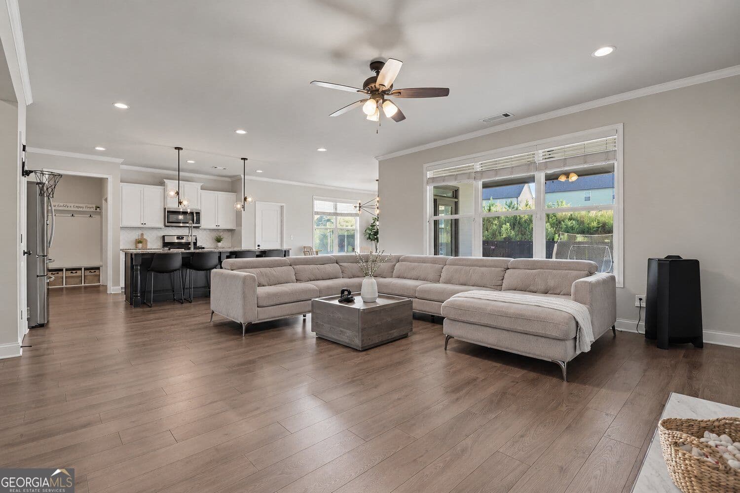 4 bedroom, 3.5 bathroom, 2,702 sq ft single family residence for sale at 5106 Park Haven Drive, Flowery Branch, GA 30542 — photo 5