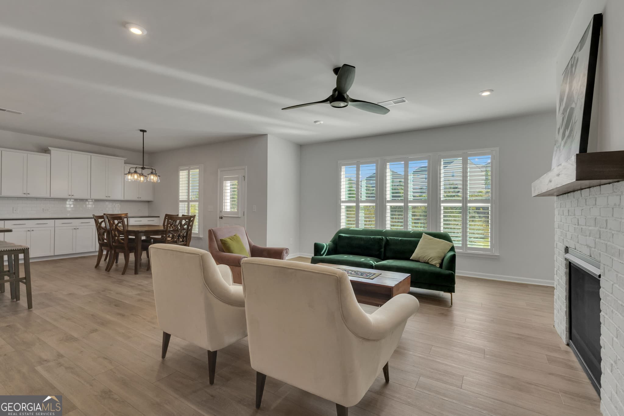 4 bedroom, 2.5 bathroom, 2,933 sq ft single family residence for sale at 156 Westberry Street, Peachtree City, GA 30269 — photo 9