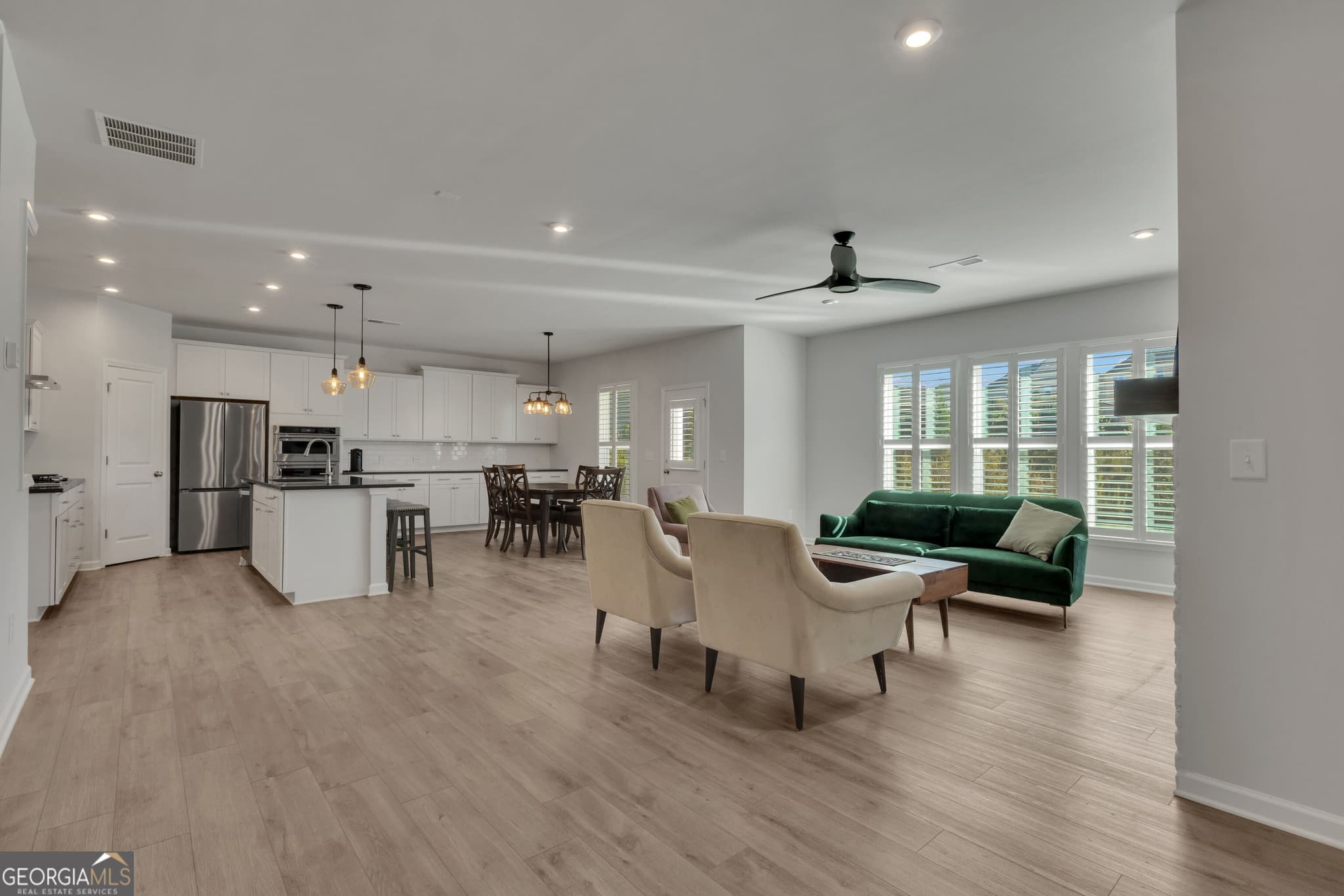 4 bedroom, 2.5 bathroom, 2,933 sq ft single family residence for sale at 156 Westberry Street, Peachtree City, GA 30269 — photo 8